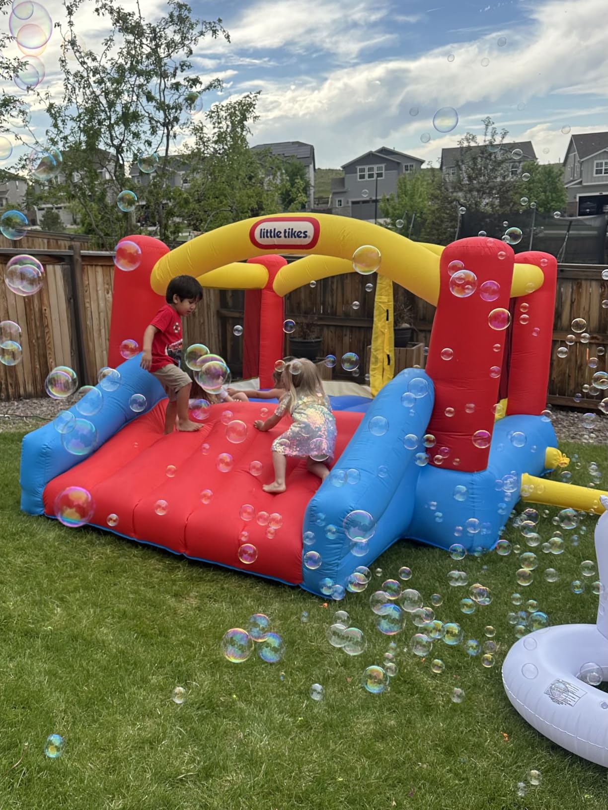 Little Tikes Jump 'n Slide Inflatable Bouncer Includes Heavy Duty Blower With GFCI, Stakes, Repair Patches, And Storage Bag, for Kids Ages 3-8 Years customer photo 1