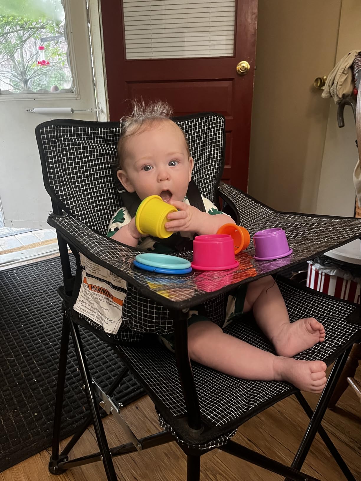 ciao! baby Portable High Chair for Babies and Toddlers, Compact Folding Travel High Chair with Carry Bag for Outdoor Camping, Picnics, Beach Days, and More (Black) customer photo 1