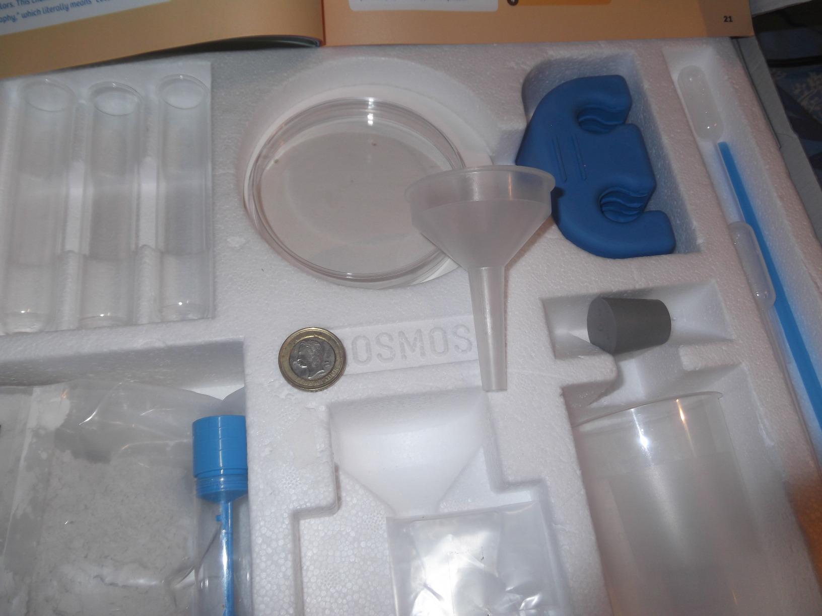 Thames and Kosmos Kids First Chemistry Set Science Kit customer photo 2