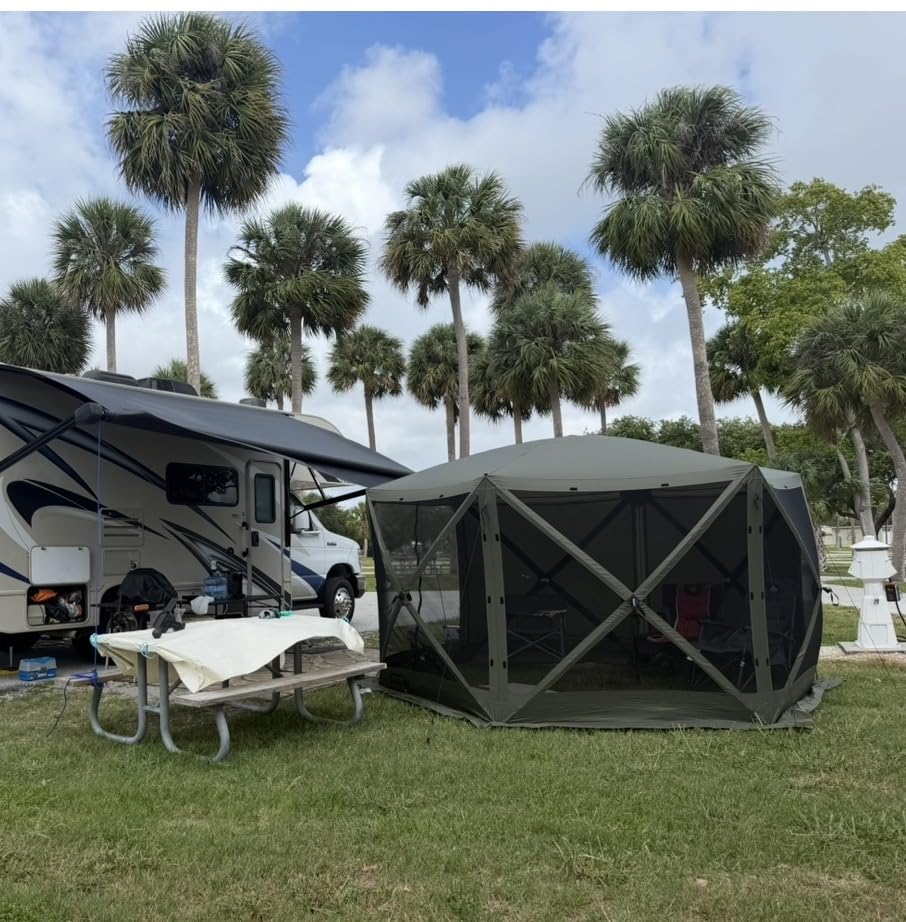CLAM Quick-Set Pop Up Screen Tent, Escape, 11.5 ft, Instant Setup Green Outdoor Gazebo Canopy Shelter, 6-Person Bug-Free Camping Tent for Patio, Backyard, Tailgating - Green customer photo 1