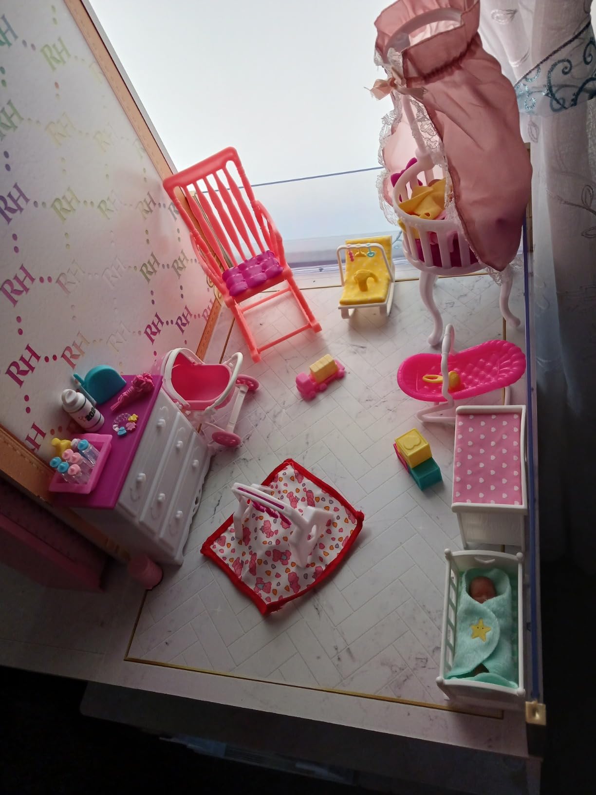 Gloria Dollhouse Furniture - Baby Home Nursery Playset customer photo 2