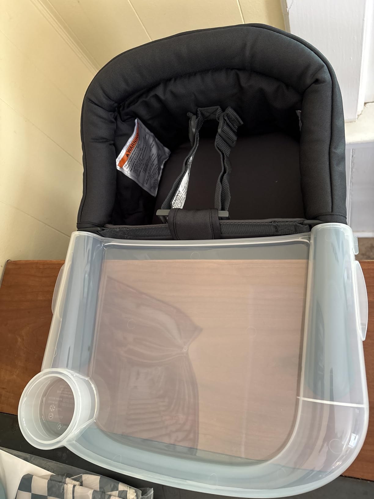Inglesina Fast Table Chair, Cream - Portable Baby High Chair - for Babies & Toddlers up to 37 lbs - Collapsible Design - Fits Tables 0.8'' to 3.5'' Thick - Compact & Easy to Use - Travel Bag Included customer photo 2