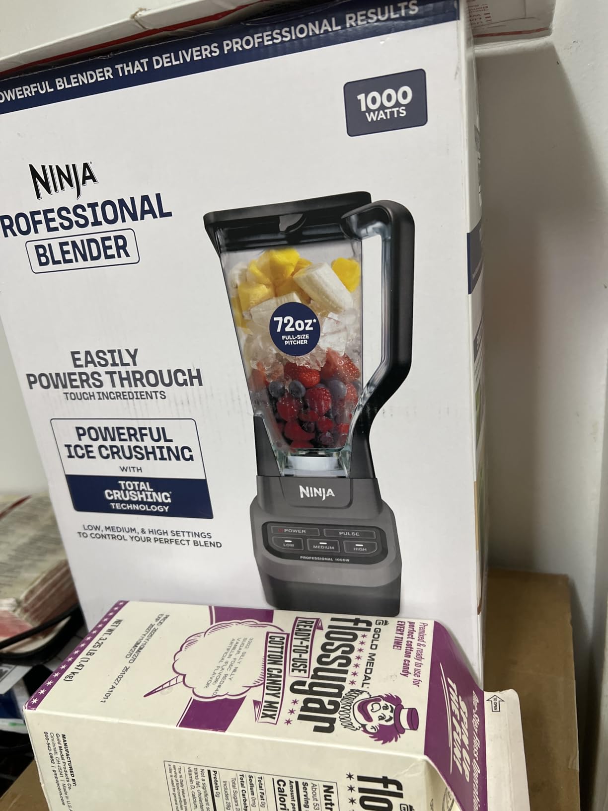 Ninja Professional Blender | Smoothie Blending, Drink Mixer, Grinder, Ice Crusher, Frozen Fruit Blending | 1000W Power, Total Crushing Technology, XL 72-oz. Pitcher | Black & Grey | BL610 customer photo 1