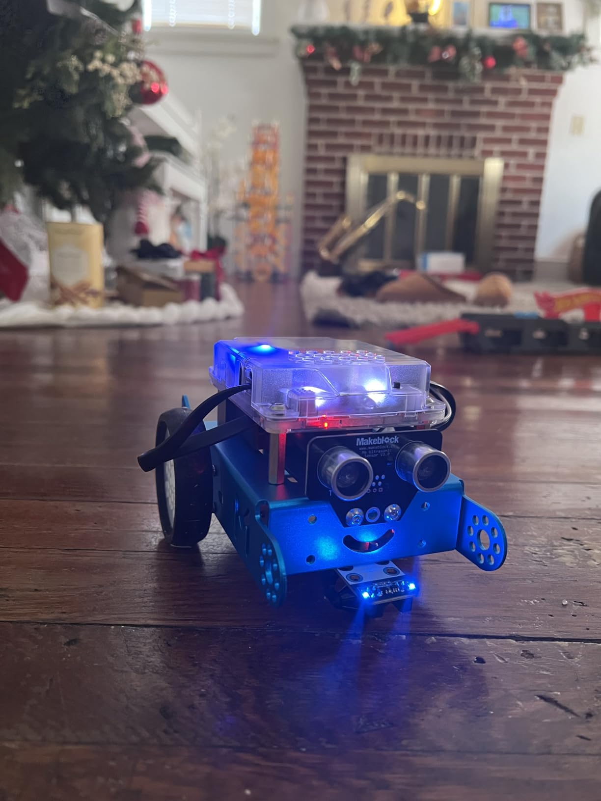 Makeblock mBot Robot Kit, Robotics for Kids Ages 8-12 customer photo 1