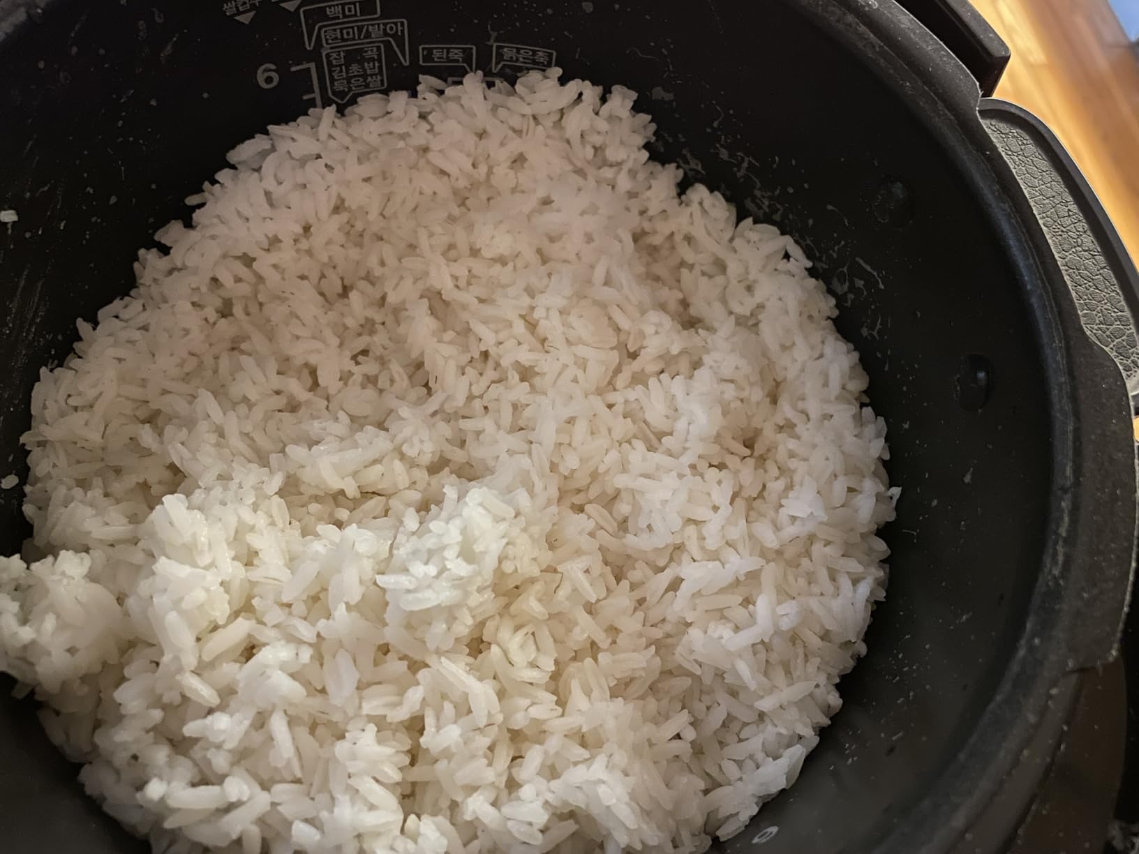 Cuckoo High Pressure Rice Cooker 10-Cup Uncooked / 20-Cup Cooked with Nonstick Inner Pot, 13 Menu Options, Fuzzy Logic Tech, Voice Guide, Black (CRP-P1009SB) customer photo 2