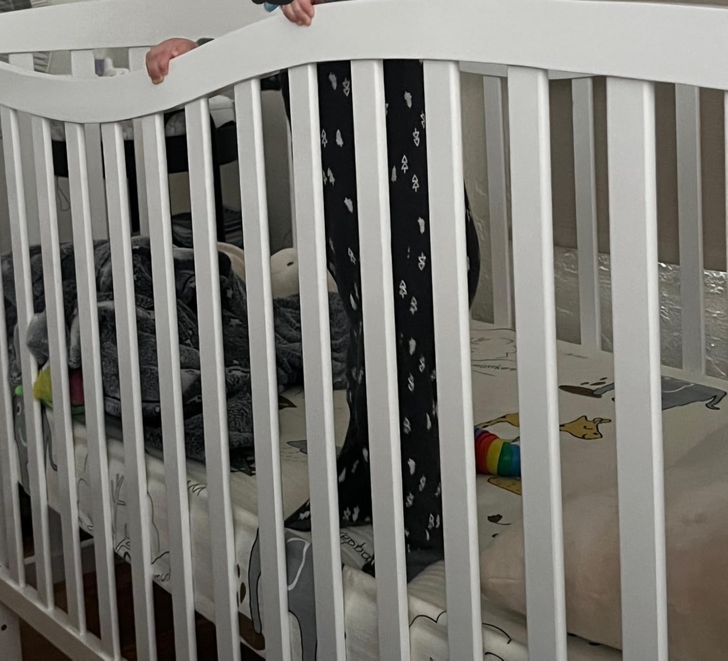 Dream On Me Chelsea 5-in-1 Convertible Full-Size Baby Crib in Natural, GreenGuard Gold & BSA, Pinewood, 4 Mattress Heights, Converts to Toddler, Day & Full-Size Bed, Modern Classic Nursery customer photo 2