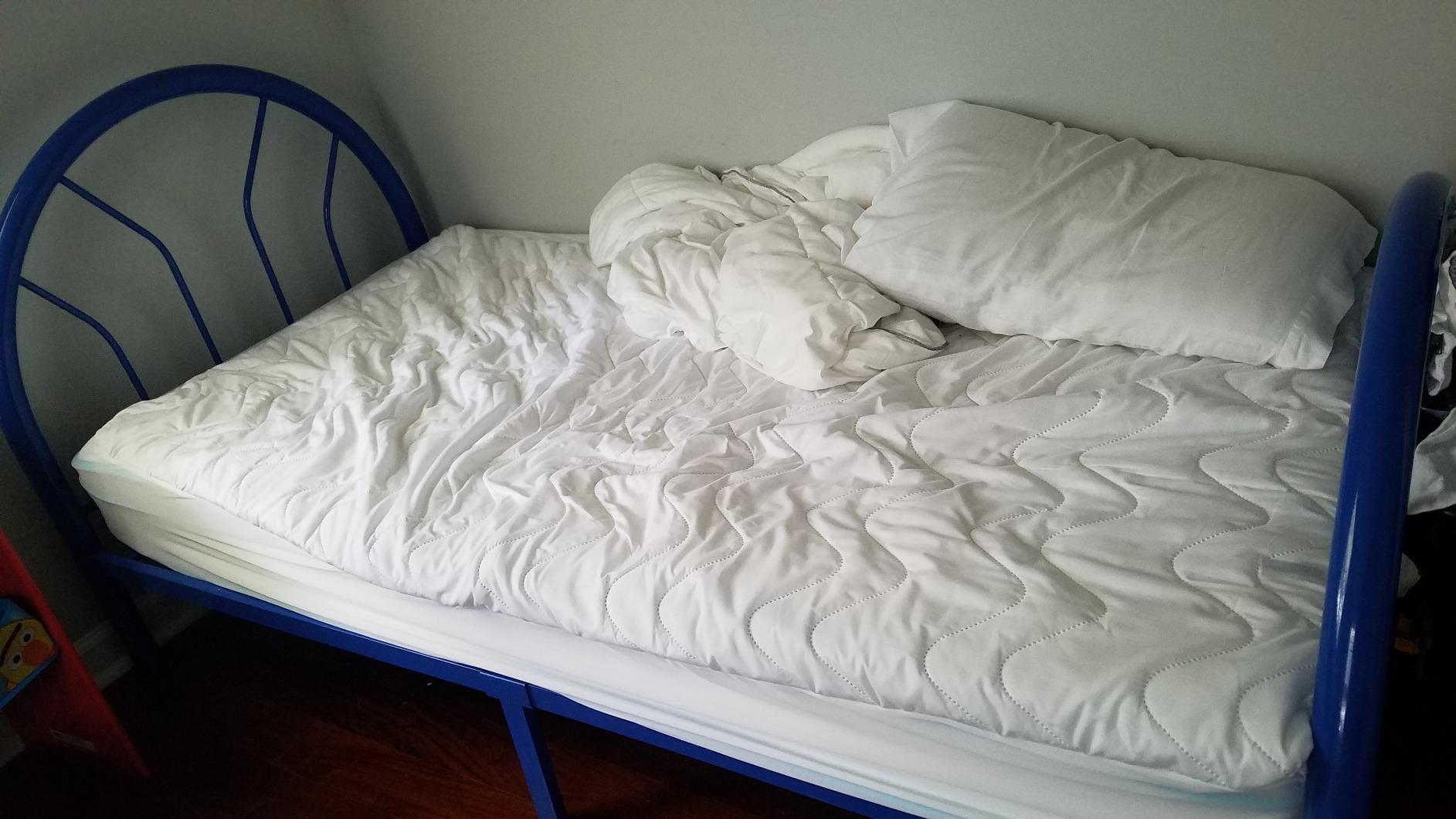 Linenspa 6 Inch Memory Foam Mattress - Firm Feel - Twin customer photo 2