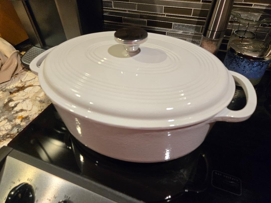 Lodge 7 Quart Enameled Cast Iron Oval Dutch Oven with Lid - Red customer photo 1