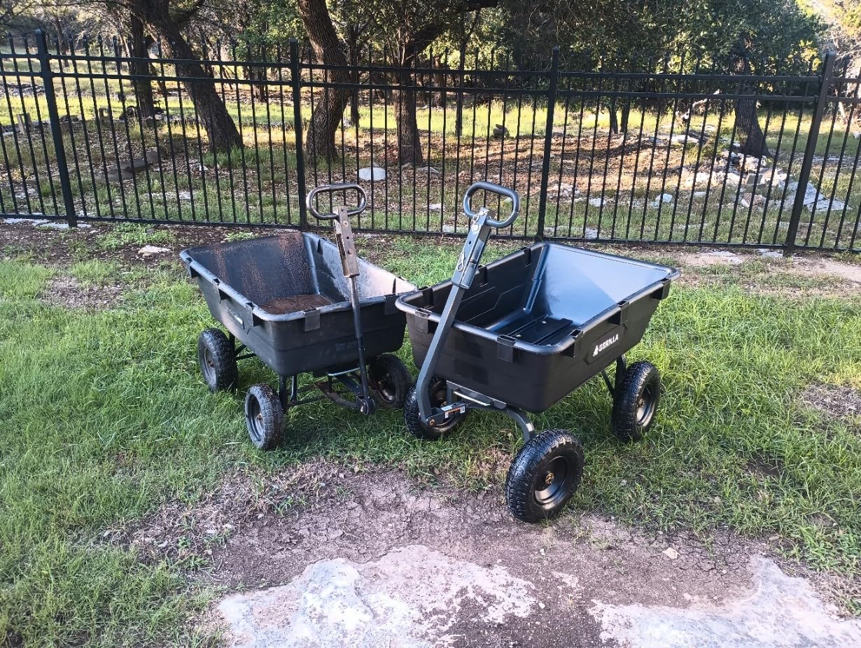 Gorilla Carts Poly Garden Dump Cart, 4 Cu Ft Tub, 600 lb Haul Capacity, Black customer photo 1
