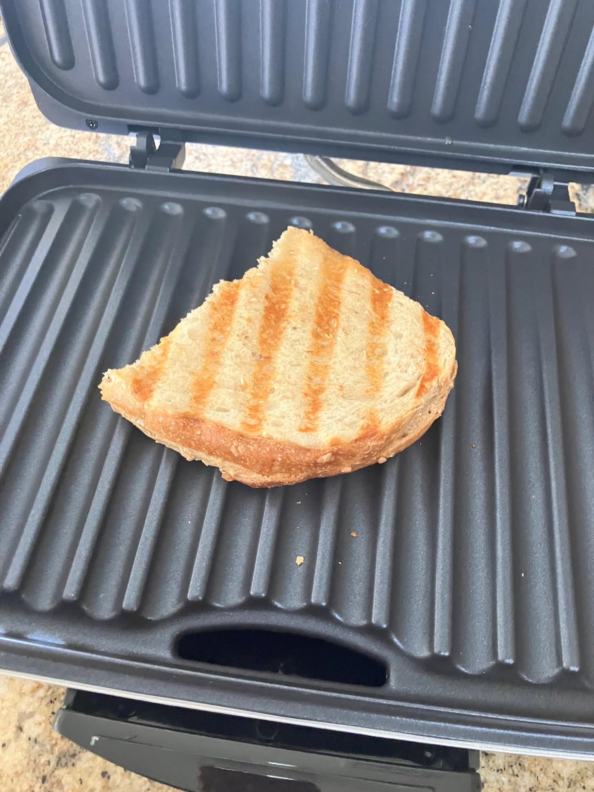 Hamilton Beach Electric Indoor Grill, 6-Serving, Large 90 sq. in. Nonstick Easy Clean Plates, Floating Hinge for Thicker Foods, Model 25371, Silver customer photo 2