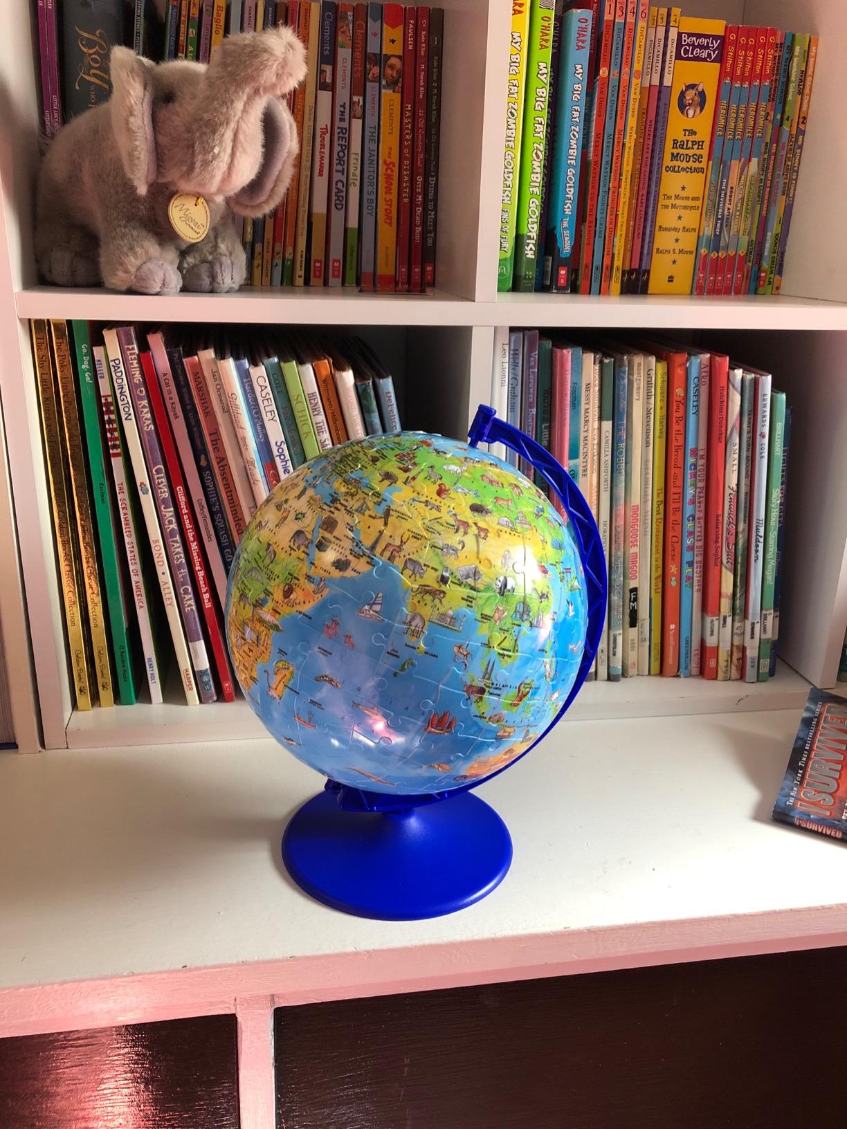 Ravensburger Children's World Globe 180 Piece 3D Jigsaw Puzzle customer photo 1