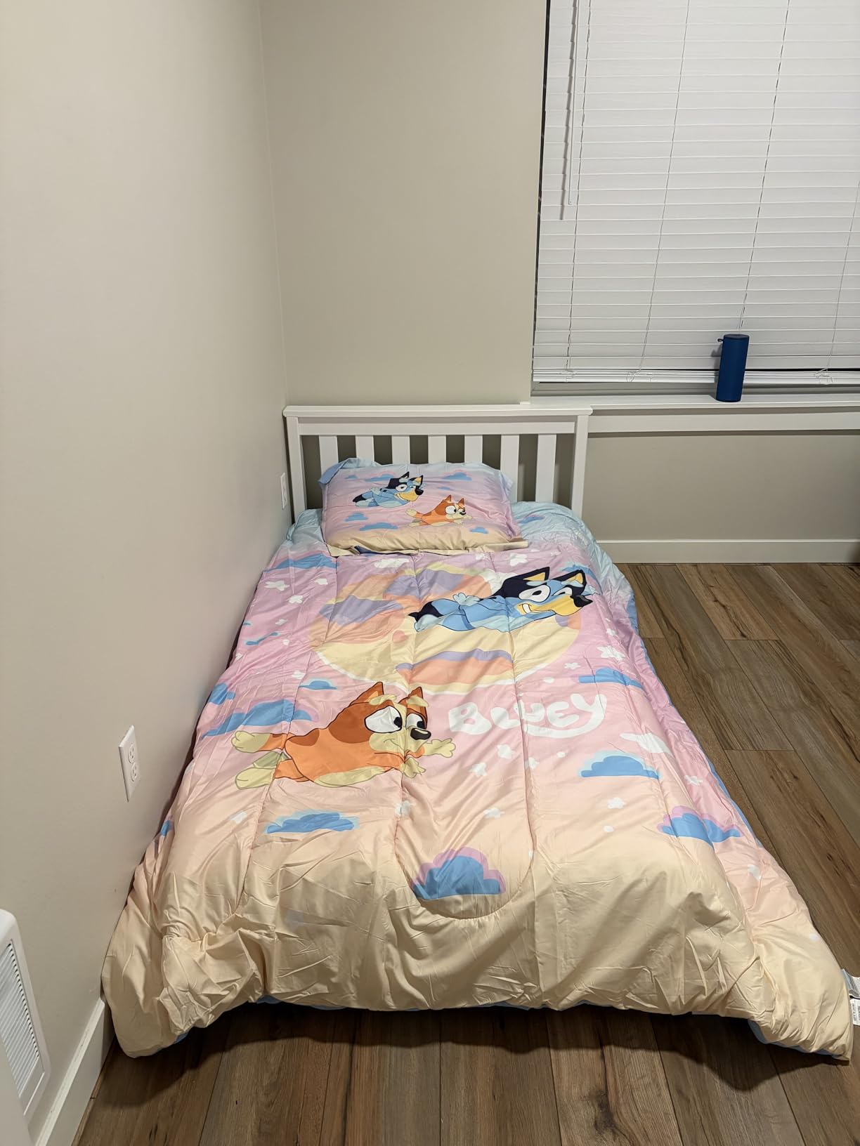 Max & Lily Twin Bed Frame with Slatted Headboard, Solid Wood Platform Bed for Kids, No Box Spring Needed, Easy Assembly, White customer photo 1