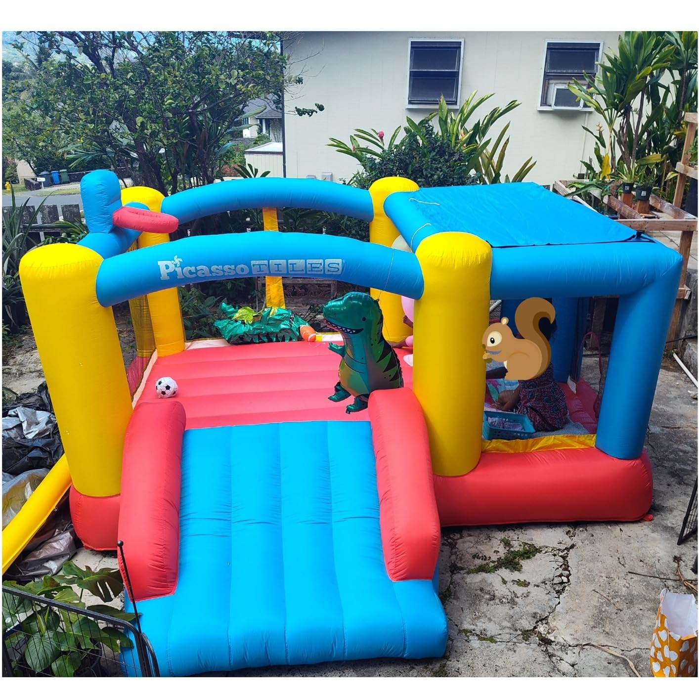 PicassoTiles KC102 12x10 Foot Inflatable Bouncer Jumping Bouncing House, Jump Slide, Dunk Playhouse w/Basketball Rim, 4 Sports Balls, Full-Size Entry, 580W ETL Certified Blower customer photo 1