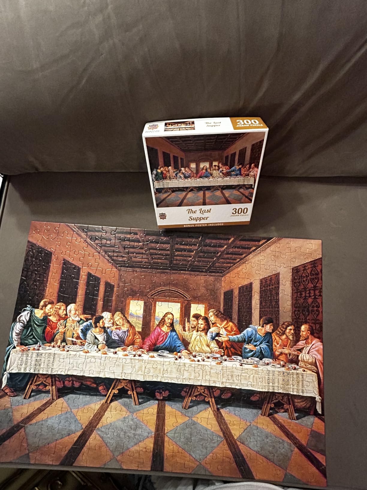 Lavievert 1500 Piece Jigsaw Puzzle Board with Padded Cover, Portable Case with 6 Sorting Trays & Detachable Board, Puzzle Caddy Storage Saver customer photo 1