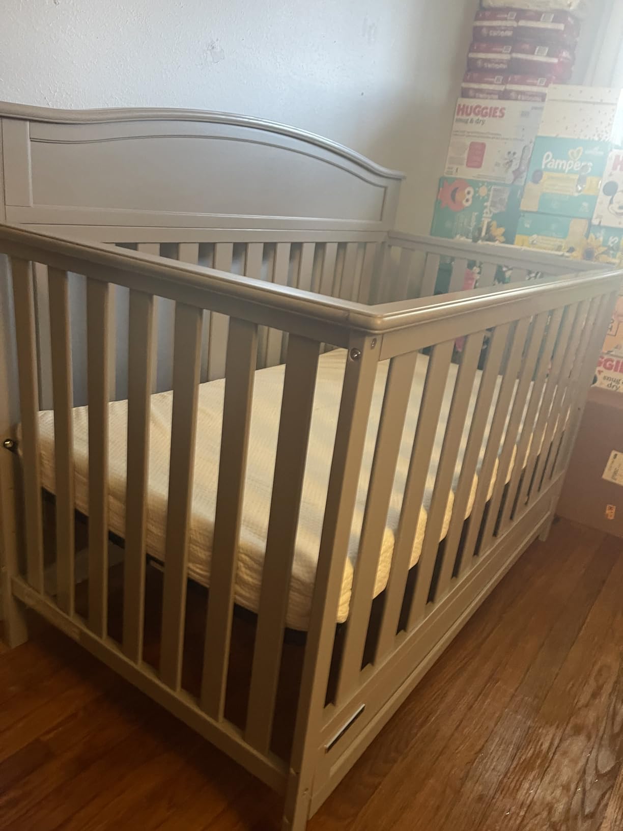 Delta Children Emery 4-in-1 Convertible Baby Crib, Grey customer photo 2