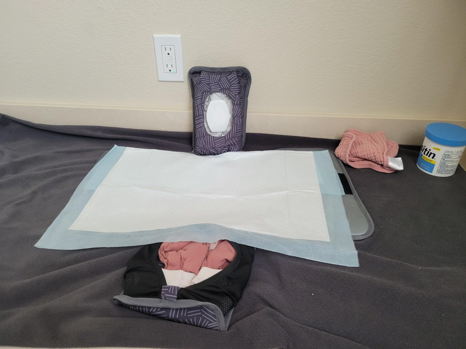 Baby Changing Pad by Lil Fox. Portable Changing Pad for Baby Diaper Bag or Changing Table Pad. One-Hand Diaper Change Pad. Baby Shower Gifts, Newborn Baby Essentials, Unisex Baby Stuff customer photo 2