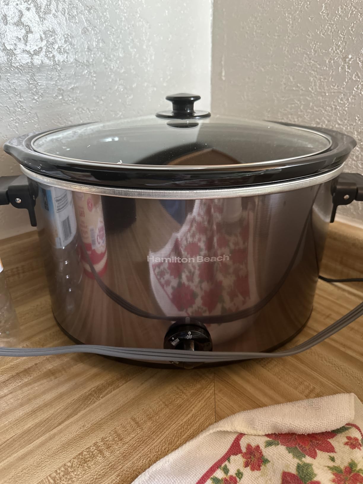 Hamilton Beach Slow Cooker, Extra Large 10 Quart, Stay or Go Portable With Lid Lock, Dishwasher Safe Crock, Black (33195) customer photo 1