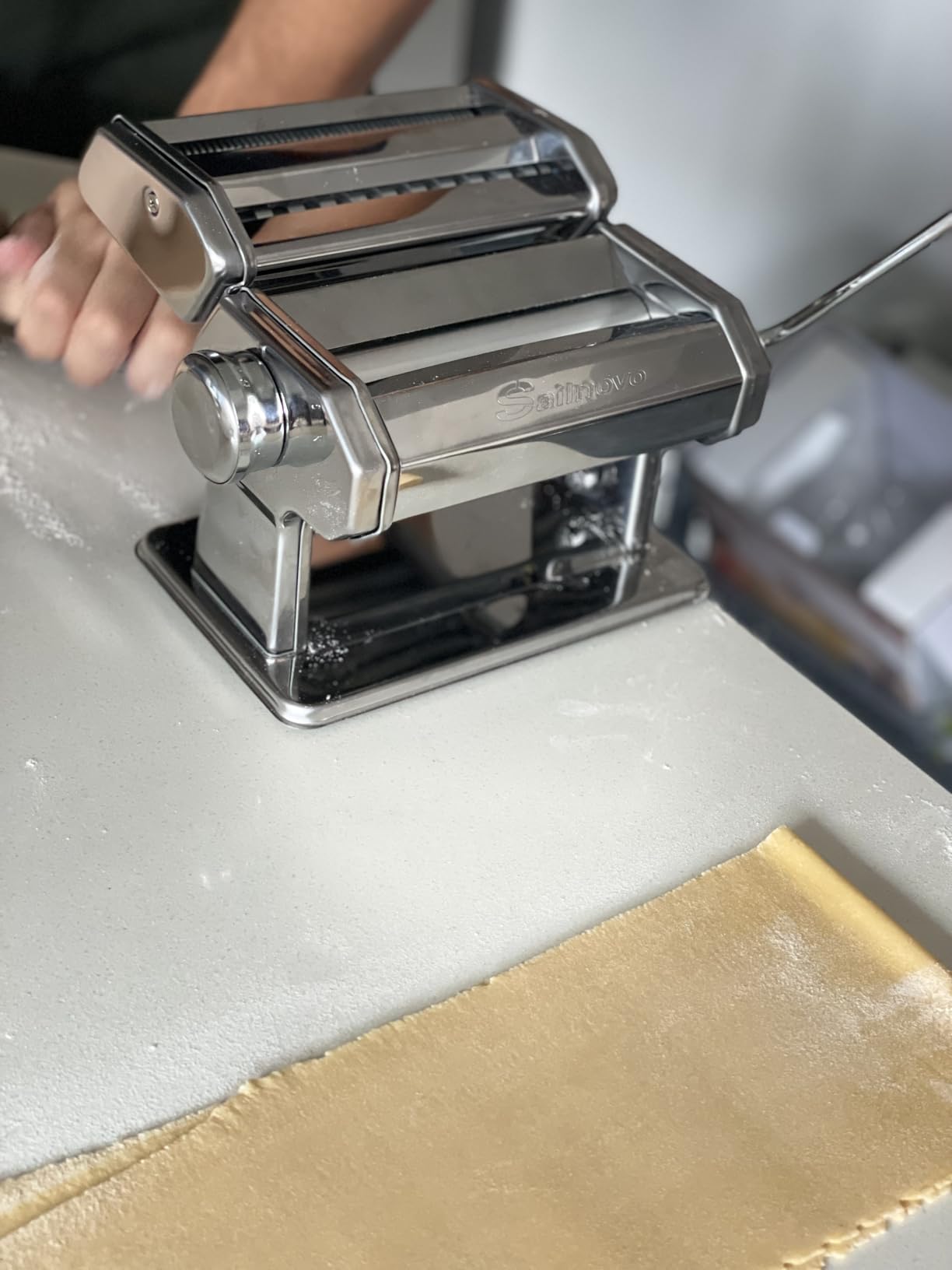 Sailnovo 3 in 1 Pasta Maker Machine - 9 Adjustable Thickness Settings Aluminum Alloy Pasta Roller & 2 Width Cutters for Fresh Spaghetti, Fettuccini, Lasagna, Dumplings - Stainless Steel, Silver customer photo 2