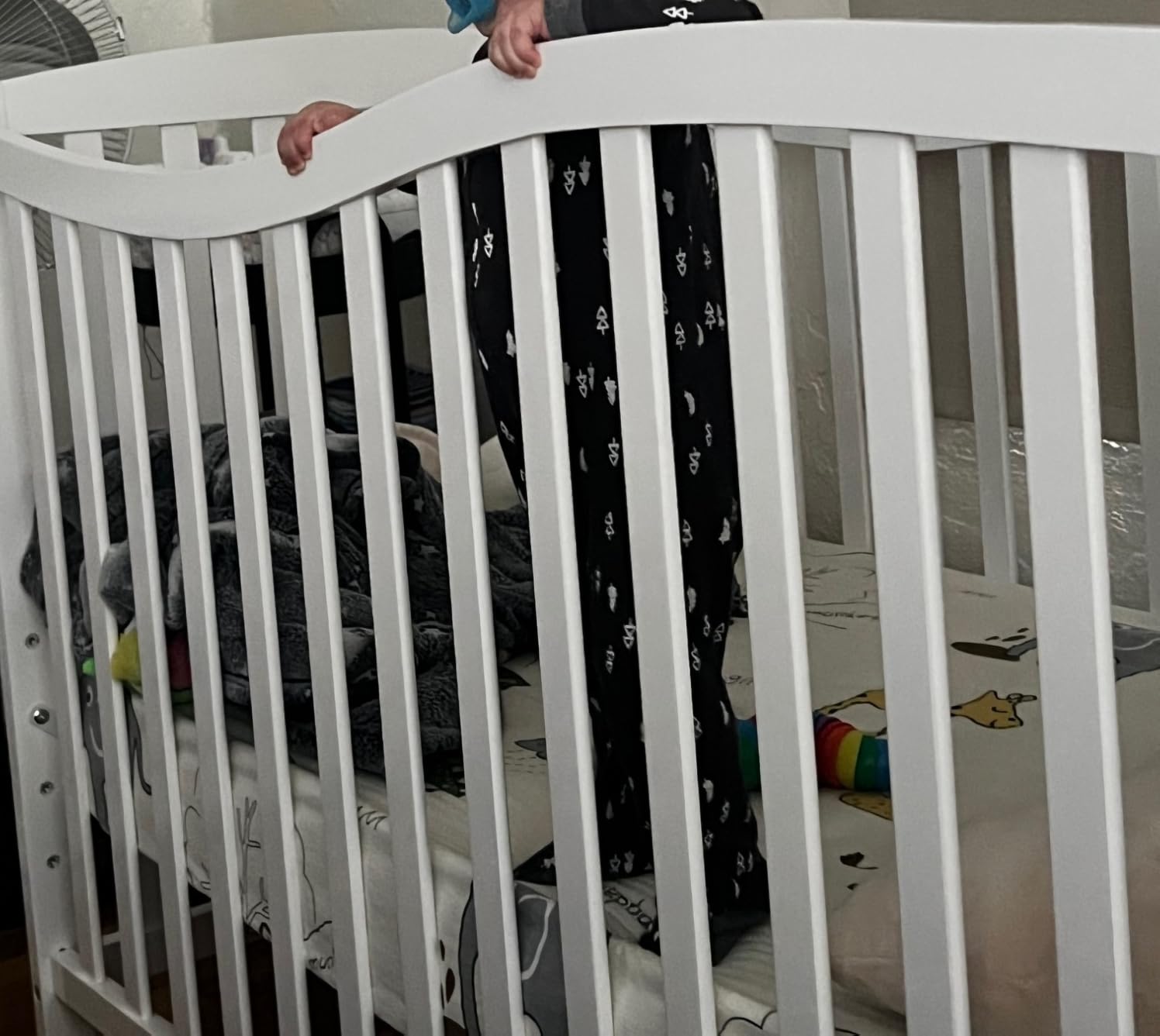 Dream On Me Chelsea 5-in-1 Convertible Full-Size Baby Crib in Steel Grey, GreenGuard Gold & BSA, Pinewood, 4 Mattress Heights, Converts to Toddler, Day & Full-Size Bed, Modern Classic Nursery customer photo 2