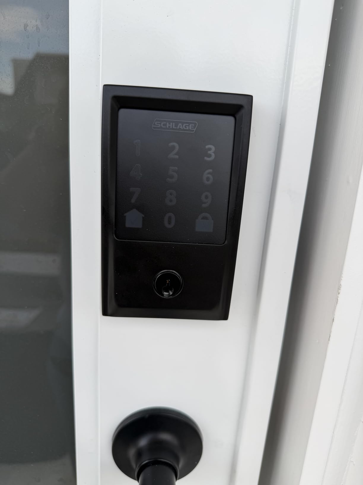 Schlage Encode Smart Wi-Fi Deadbolt Lock with Touchscreen Keypad, Keyless Front Door Entry, App Control, Alexa, Google Home and Airbnb Compatible, Matte Black customer photo 2