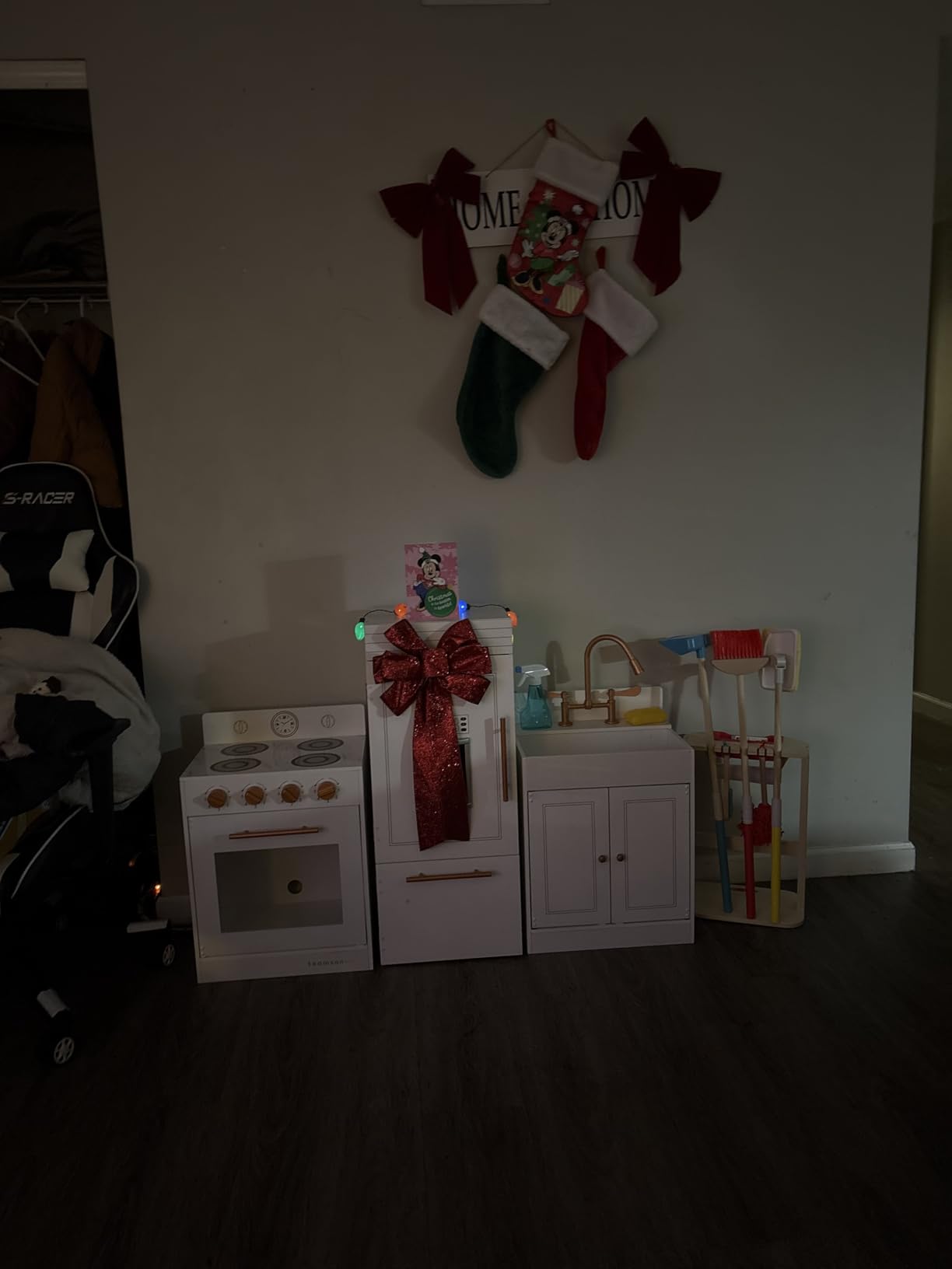 Teamson Kids Little Chef Paris Modular Contemporary Interactive Wooden Play Kitchen with Refrigerator, Oven, Sink, and Storage Space for Easy Clean Up, White with Rose Gold Finishes customer photo 1