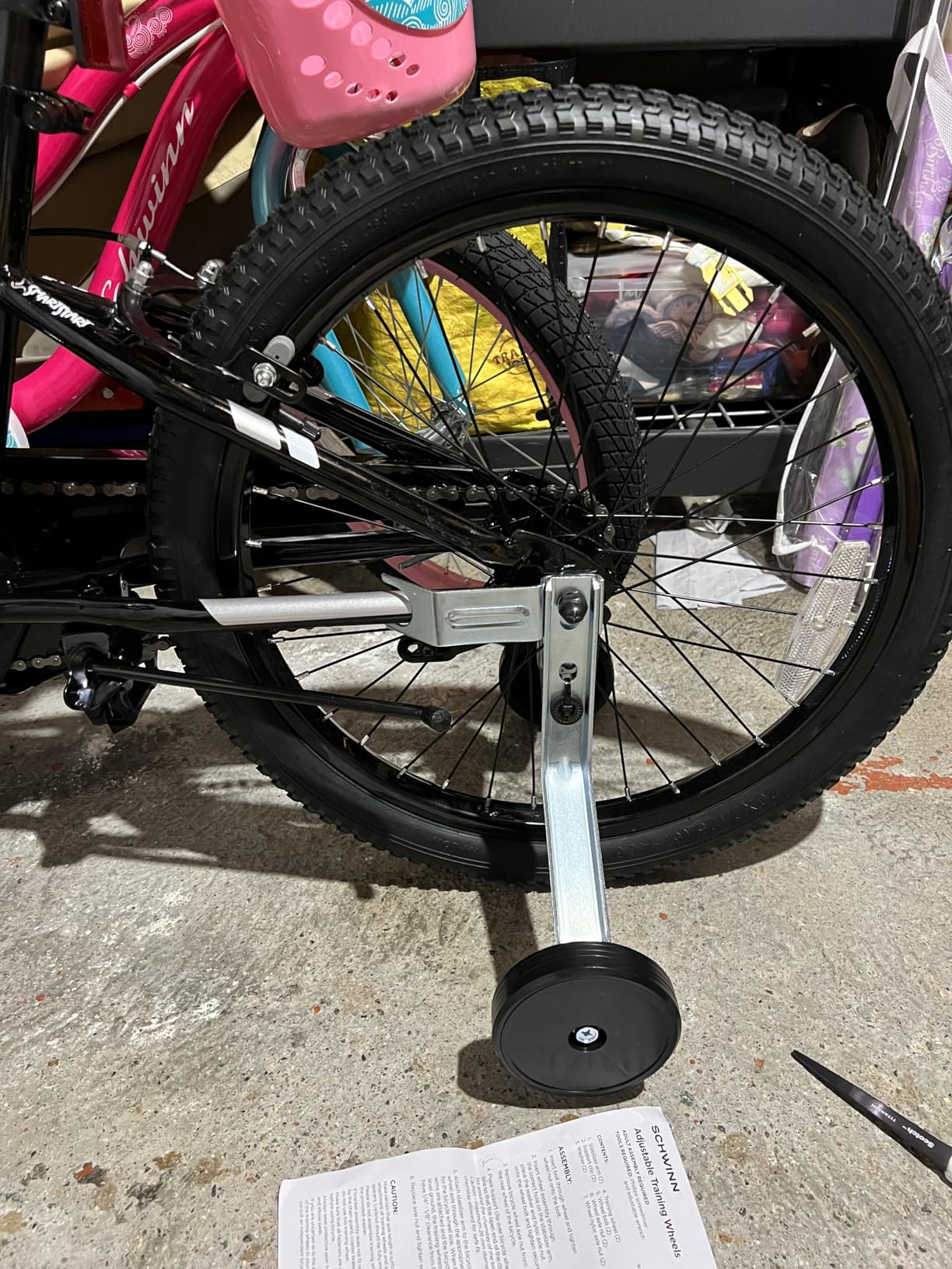 Schwinn Koen & Elm Big Kid Bike, 20-26 Inch Wheels, Multiple Speeds, for Kids Ages 8+ customer photo 1