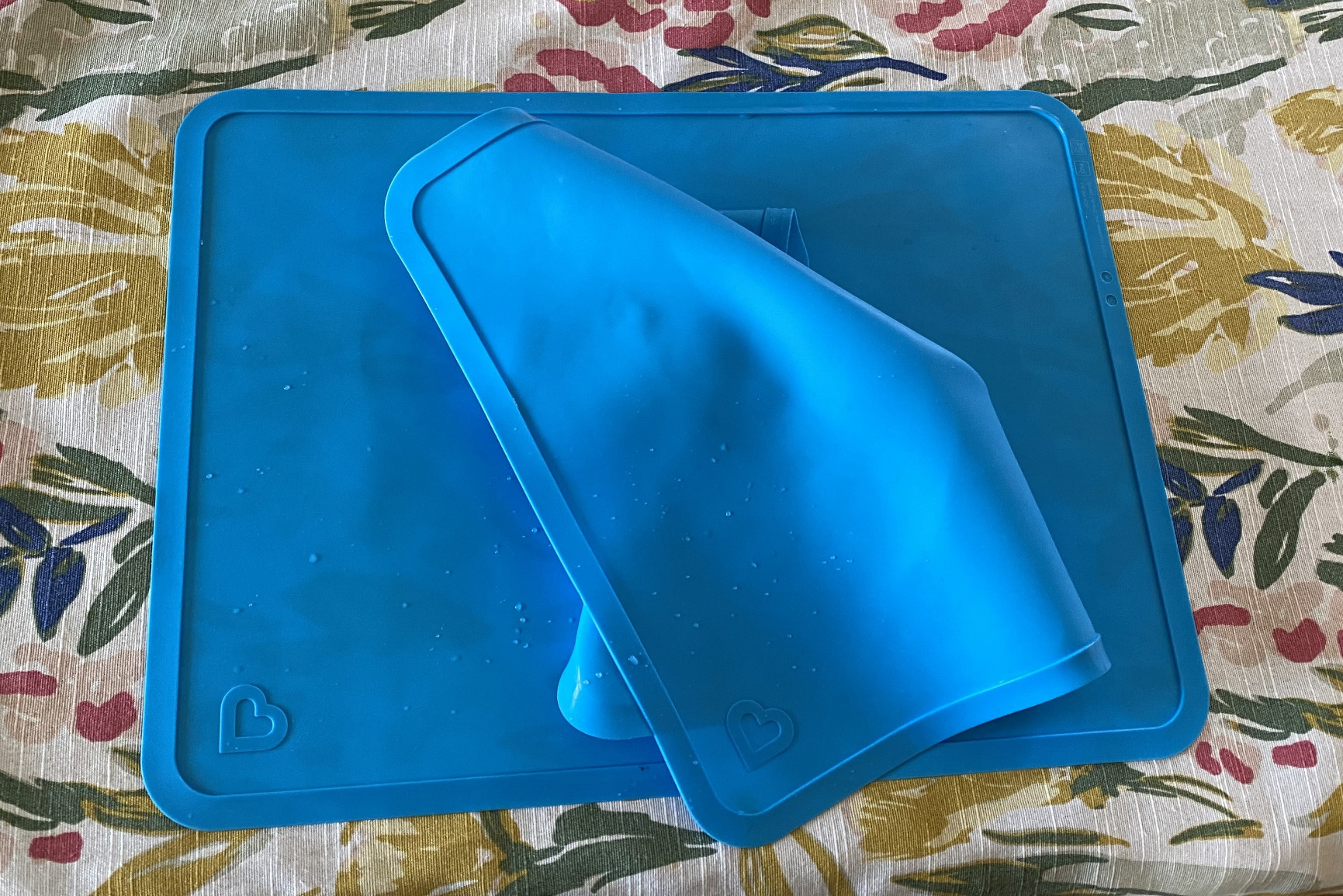 Munchkin Spotless Silicone Placemats for Kids, 2 Pack, Blue/Green customer photo 1