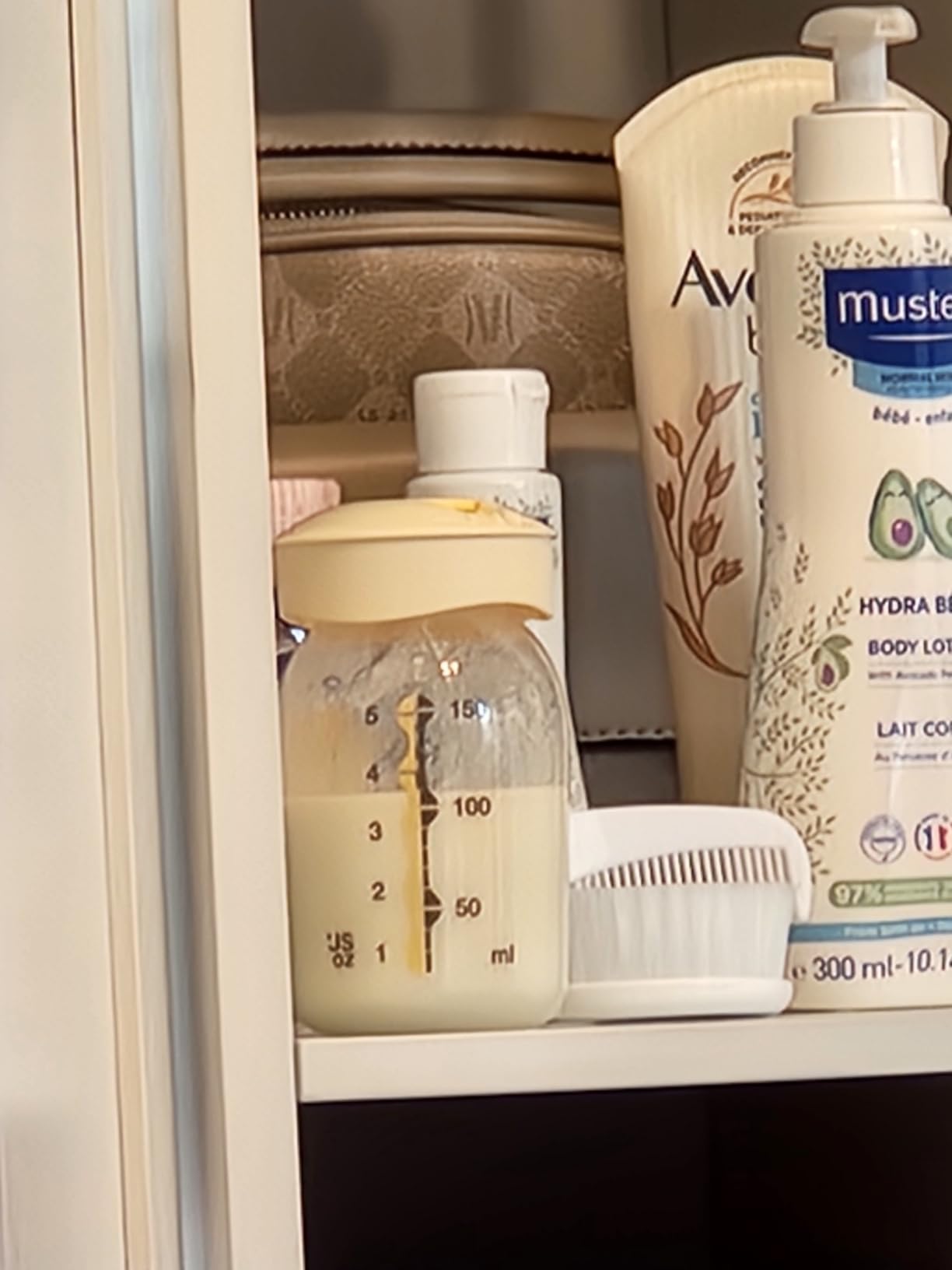 Medela Breast Milk Storage Solution Set, Breastfeeding Supplies & Containers, Breastmilk Organizer, Made Without BPA customer photo 1