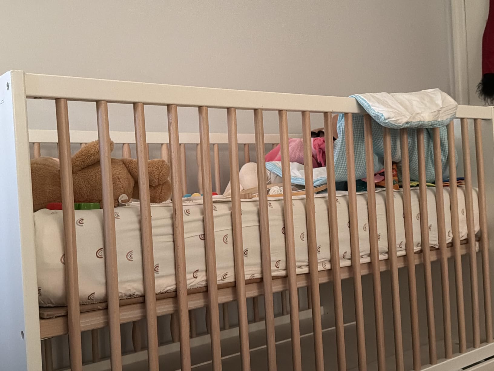 Dourxi Crib Mattress, Dual Sided Comfort Memory Foam Toddler Bed Mattress, Triple-Layer Breathable Premium Baby Mattresses for Infant and Toddler w/Removable Outer Cover - White&Blue customer photo 1