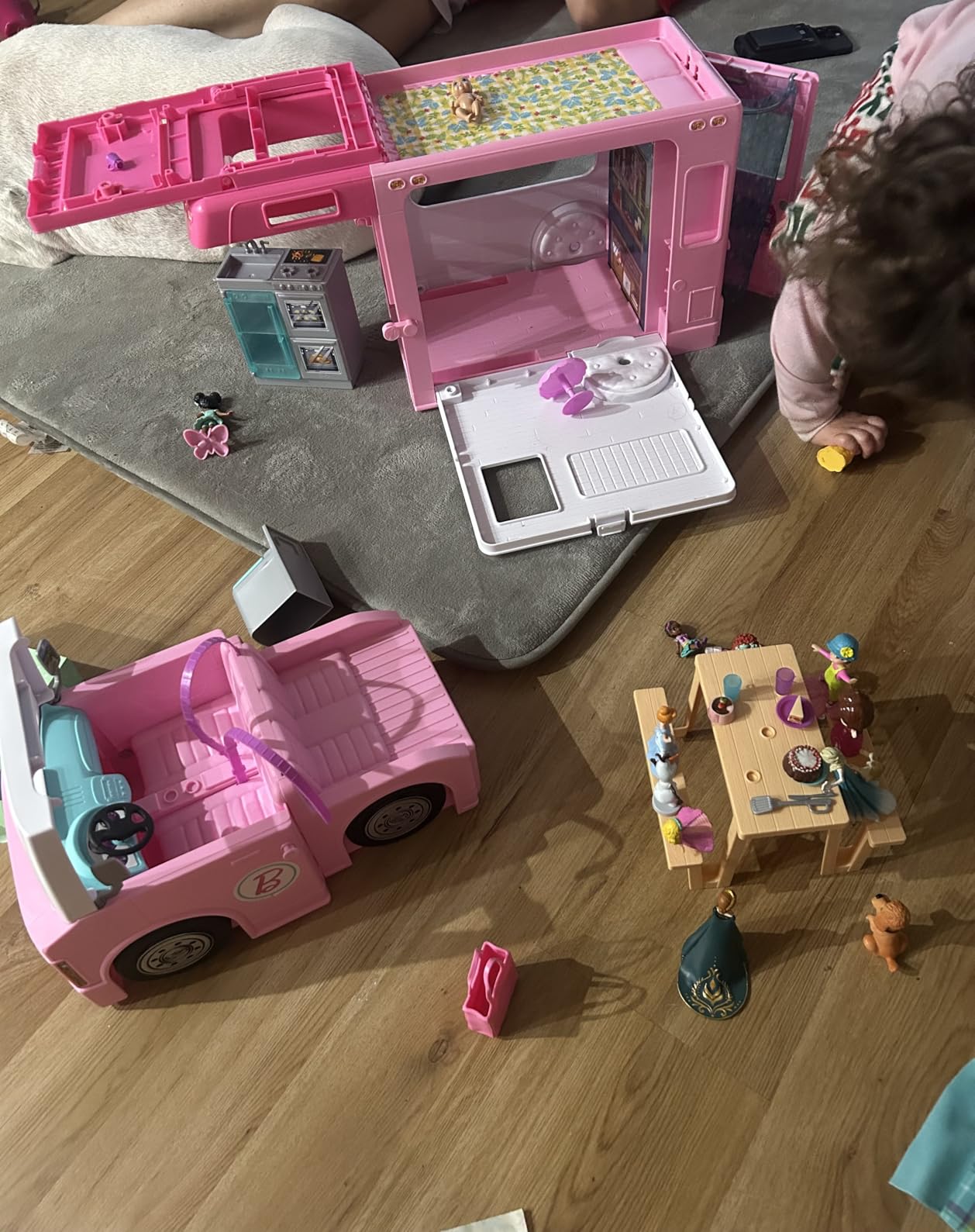 Barbie 3-in-1 DreamCamper Vehicle, Approx. 3-ft, Transforming Camper with Pool, Truck, Boat and 60 Accessories, Makes a Great Gift for 3 to 7 Year Olds customer photo 1