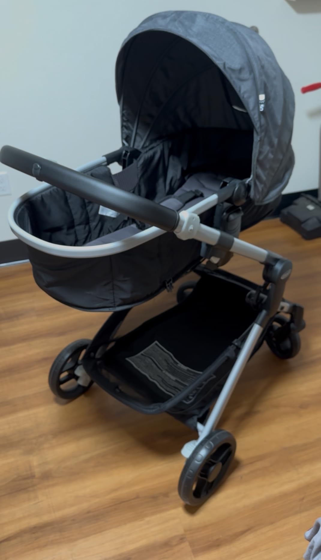 Graco Modes Nest Travel System, 3-in-1 Modular Carseat Stroller Combo, Adjustable Slide2Me Infant Car Seat Carrier to Toddler Stroller, Includes the SnugRide DLX Infant Car Seat, Sullivan customer photo 1