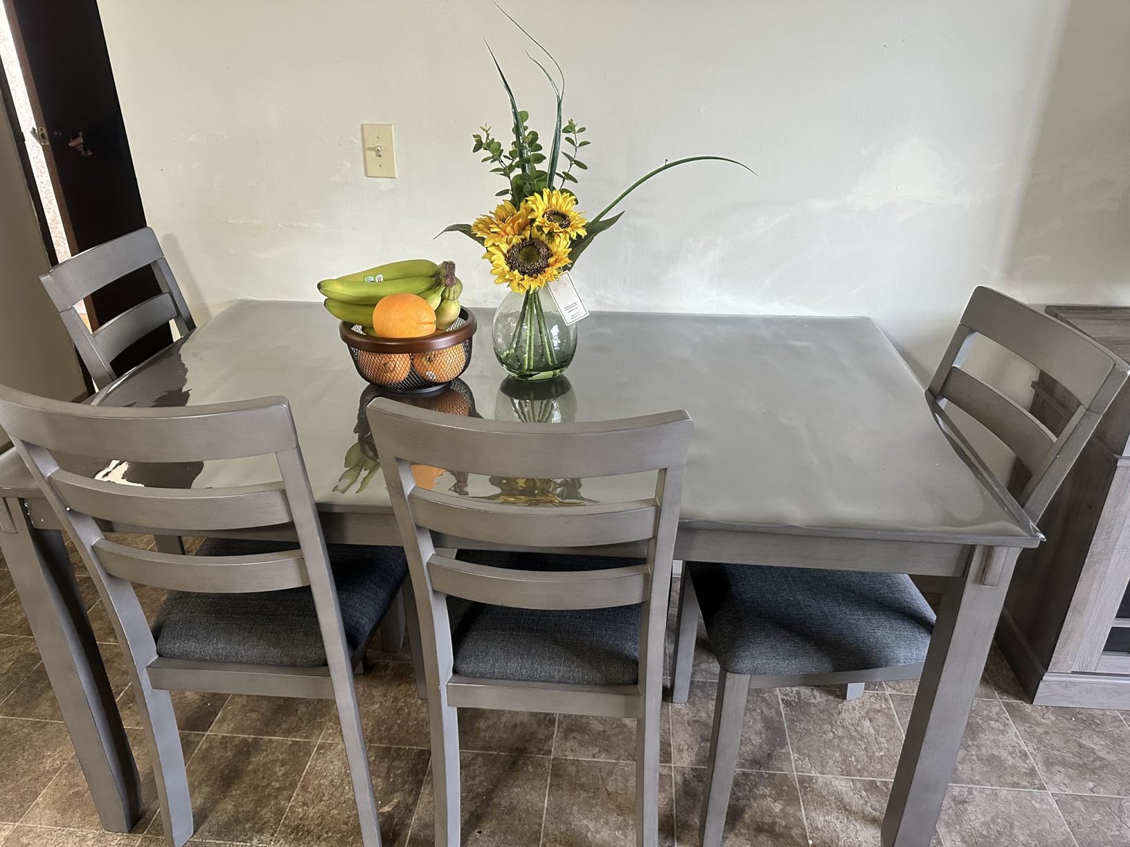 Signature Design by Ashley Bridson Dining Table Set For 6 With Bench, Wood 6-Piece Kitchen Table And Chairs With Upholstered Seats, Transitional Charcoal Gray Dining Room Collection customer photo 1