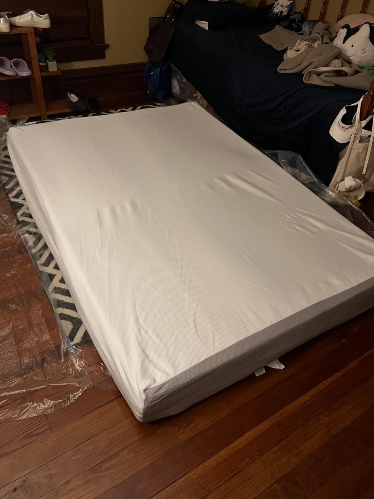 Amazon Basics Memory Foam Mattress, Soft Plush Feel, Breathable, 6 Inch, Twin, White/Grey customer photo 2