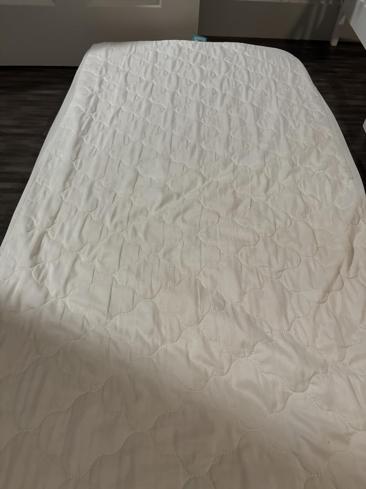 Crib Mattress Protector Sheets Fitted Waterproof Crib Mattress Pad Cover, Noiseless & Machine Wash 100% Absorbent Crib/Toddler Mattress Protector Sheet Quilted, White, 52