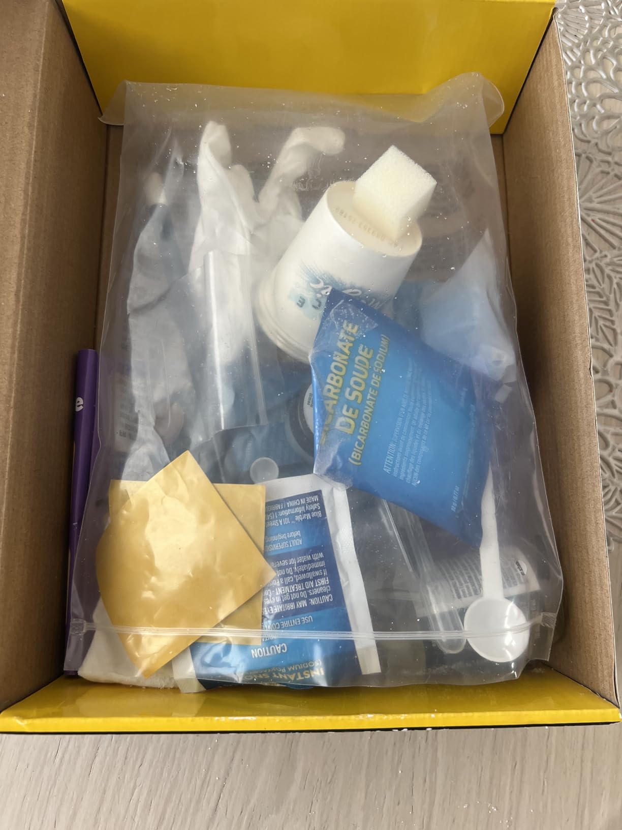 NATIONAL GEOGRAPHIC Science Magic Kit - Science Kit for Kids with 100+ Unique Experiments and Magic Tricks, Chemistry Set and STEM Project, A Great Gift for Boys and Girls customer photo 1