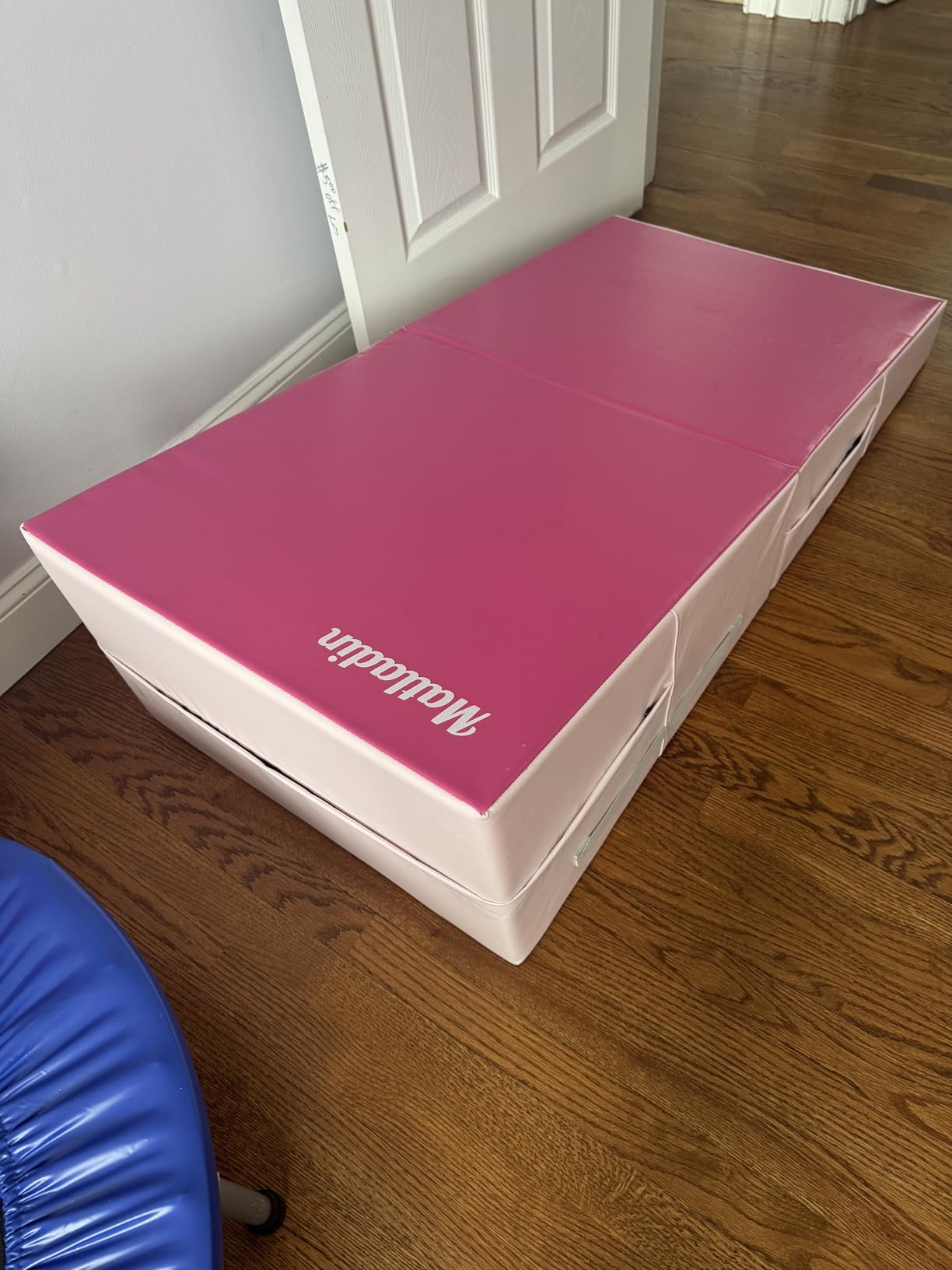 Matladin Incline Gymnastics Wedge Mat, Folding Gymnastics Mat for Kids Girls Home Training Exercise customer photo 2
