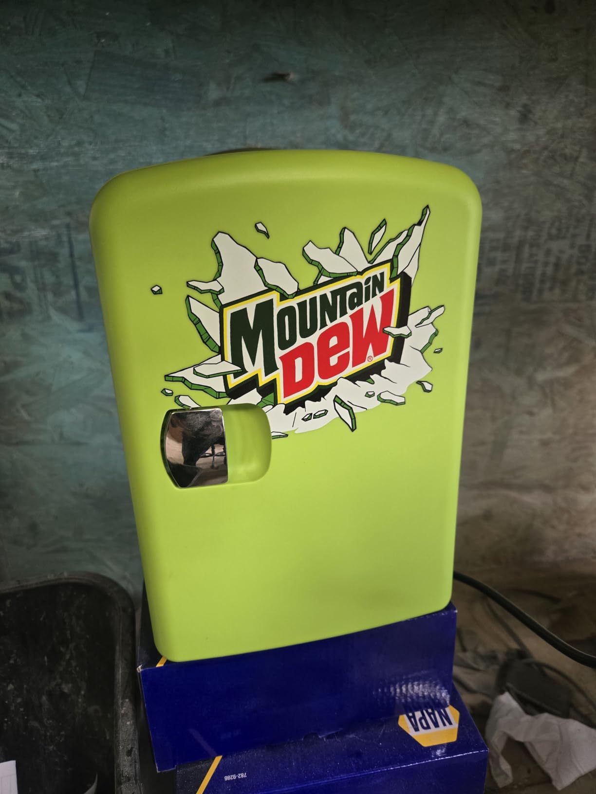 CURTIS Mountain Dew MIS134MD, Mini Portable Compact Personal Fridge Cooler, 4 Liter Capacity Chills Six 12 oz Cans, 100% Freon-Free & Eco Friendly, Lime customer photo 1