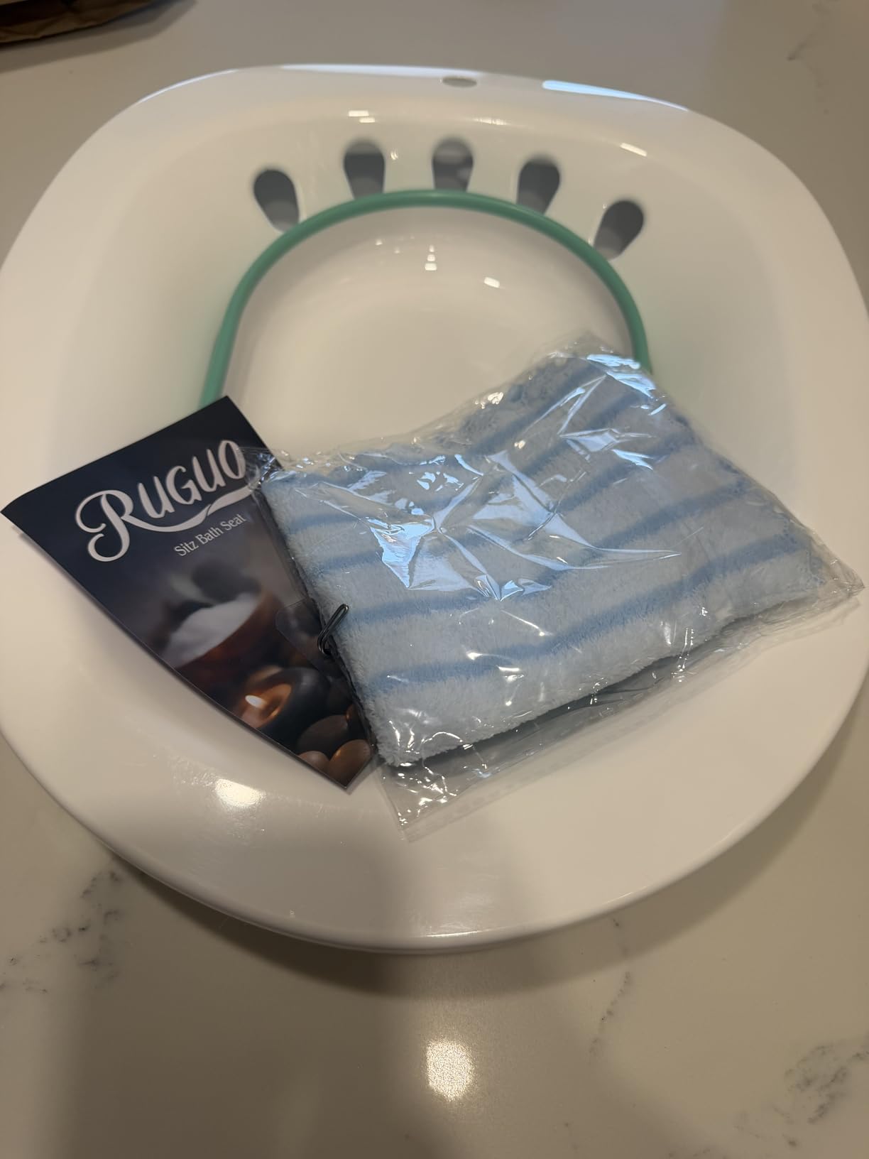 RUGUO Sitz Bath for Toilet Seat - Yoni Steam Seat - Sitz Bath for Hemorrhoids and Postpartum Care - Portable Bidet BPA Free - Foldable Basin for Epsom Salt Soak - Green customer photo 2