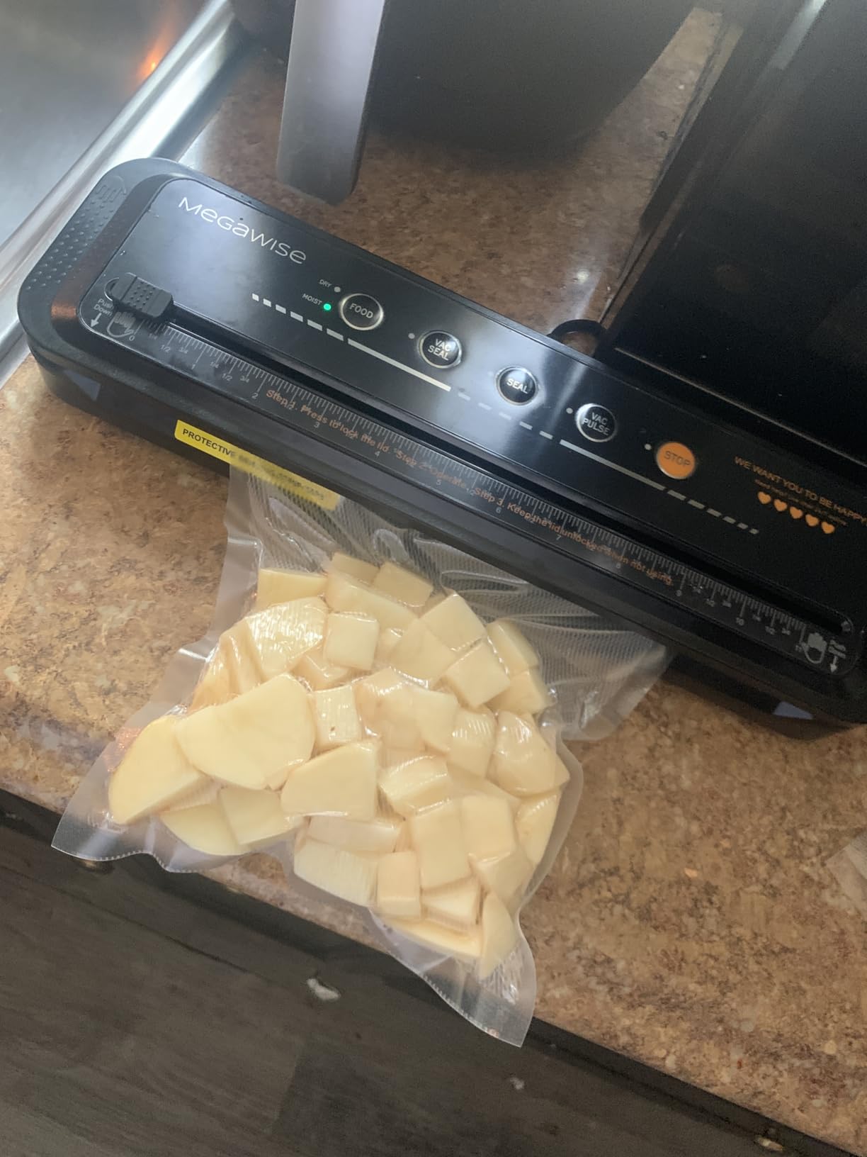 MegaWise Vacuum Sealer Machine | 80kPa Suction Power | Bags and Cutter Included | Compact One-Touch Automatic Food Sealer with External Vacuum System | Dry Moist Fresh Modes for All Saving needs customer photo 2