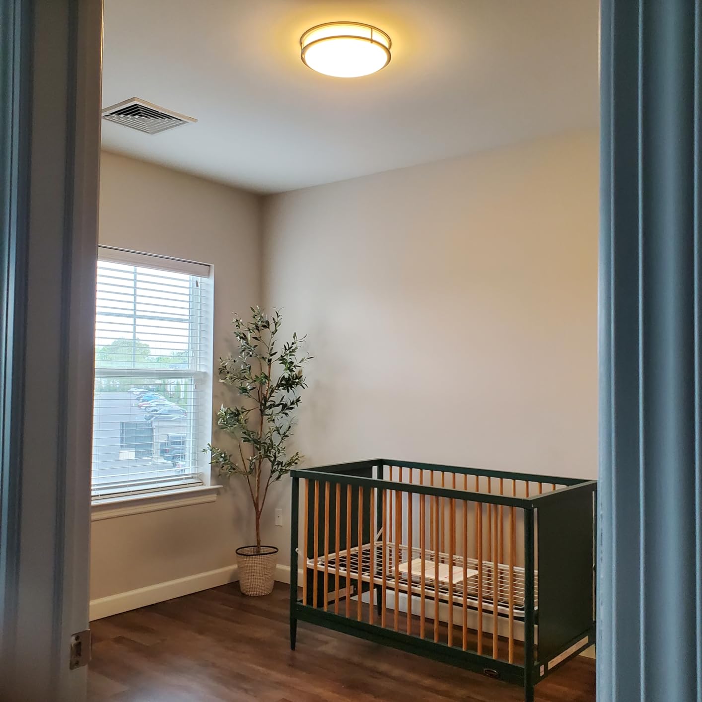 Dream On Me Clover 4-In-1 Modern Island Crib With Rounded Spindles In White, Convertible Crib, Mid-Century Meets Modern, Coordinates With The Clover Changing Table customer photo 2
