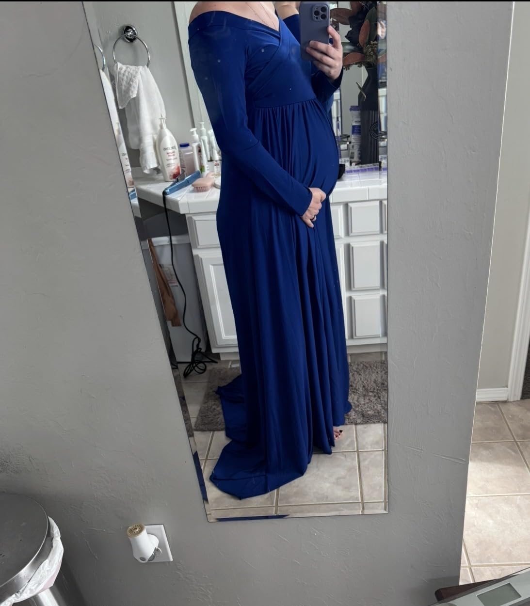 Saslax Maternity Off Shoulders Half Circle Gown for Baby Shower Photo Props Dress customer photo 1