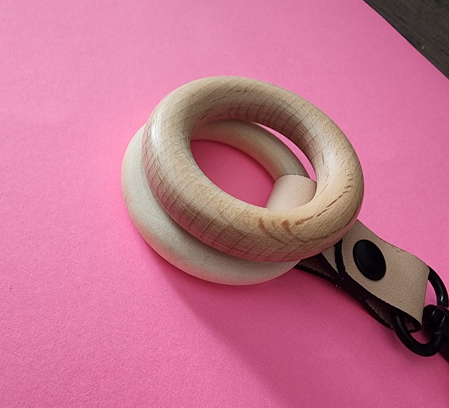 Natural Beech Wood Rings, 10 Pcs Unfinished 6cm Solid Wooden Rings Circles Without Paint for Craft, Connectors Jewelry Making customer photo 1