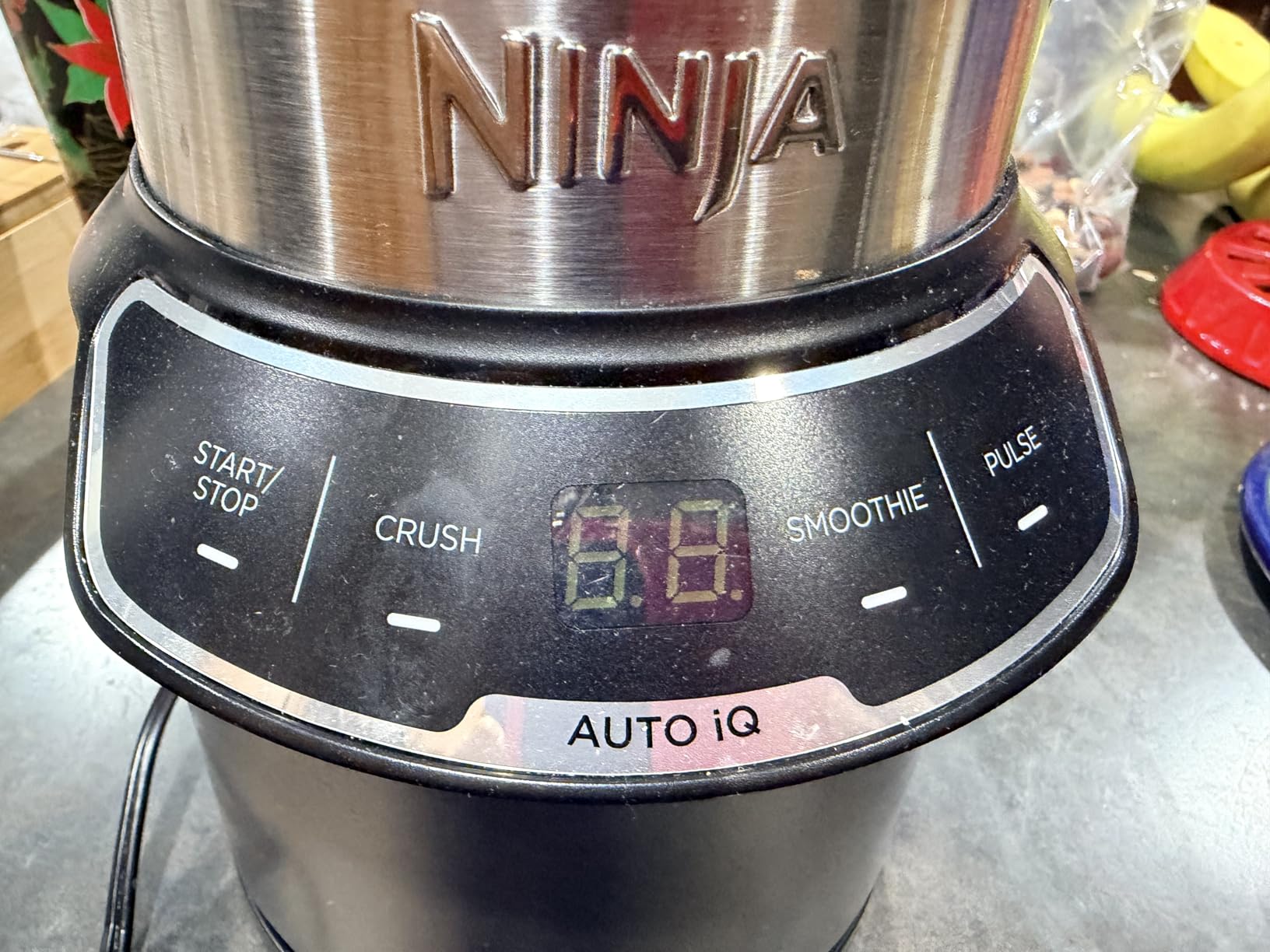 Ninja Nutri-Blender Pro with Auto-iQ | For Smoothies, Shakes, Frozen Drinks, Salsa, Dips | (2) 24-oz. To-Go Cups & Spout Lids | 1100-Peak-Watt | Silver | BN401 customer photo 2