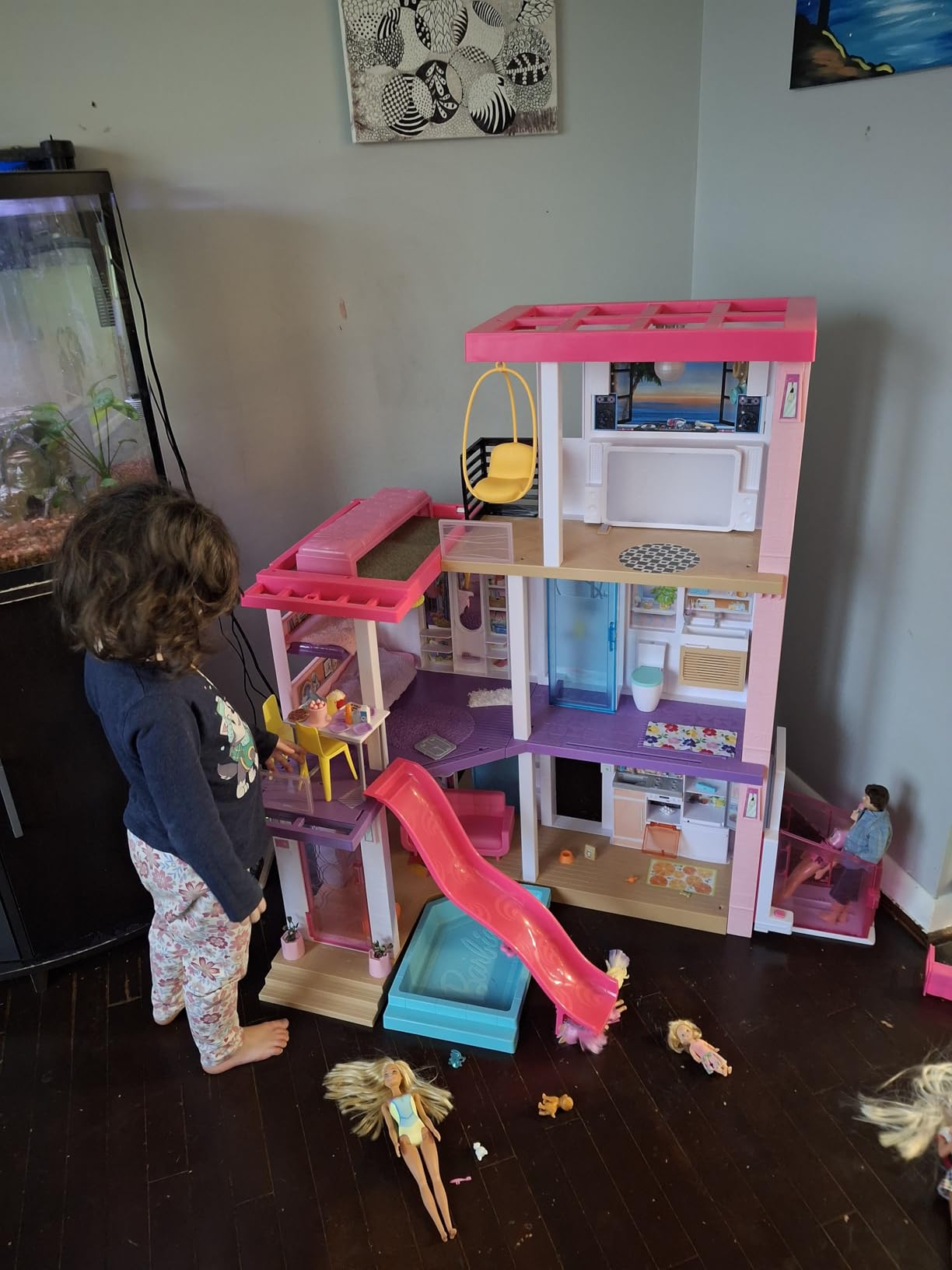 Barbie Dreamhouse (3.75-ft) 3-Story Dollhouse Playset with Pool & Slide, Party Room, Elevator, Puppy Play Area, Customizable Lights & Sounds, 75+ Pieces, Gift for 3 to 7 Year Olds (Amazon Exclusive) customer photo 1