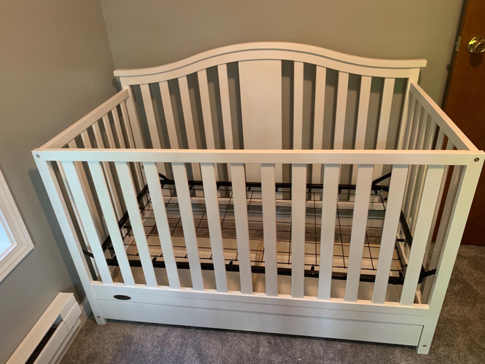 Graco Solano 4-in-1 Convertible Crib with Drawer (Pebble Gray) - GREENGUARD Gold Certified, Includes Full-Size Nursery Storage Drawer customer photo 1
