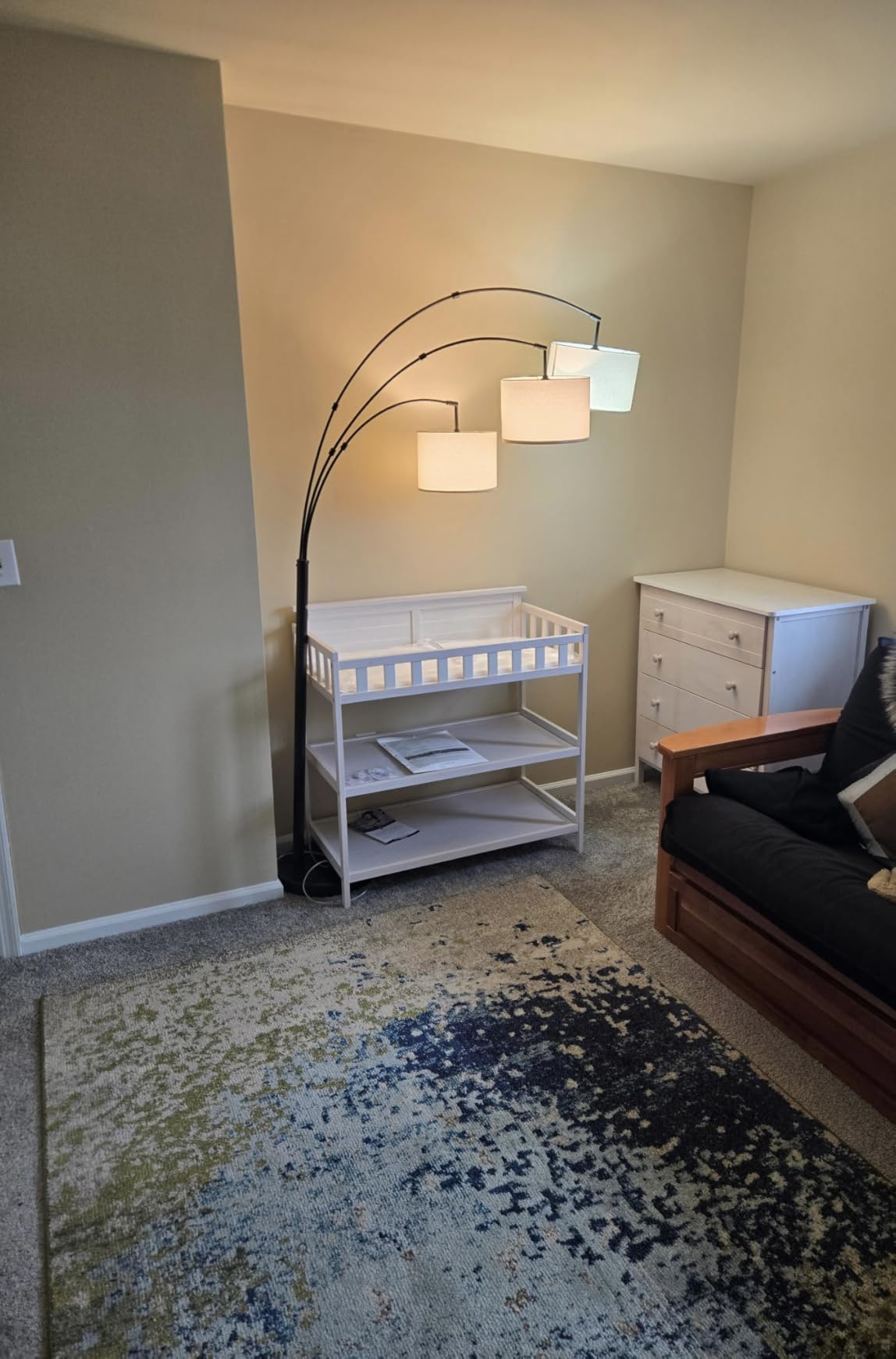 Sorelle Furniture Farmhouse 3-Piece Nursery Set with 4-in-1 Convertible Crib, 4-Drawer Dresser, and Changing Table with Shelves, Weathered White customer photo 1