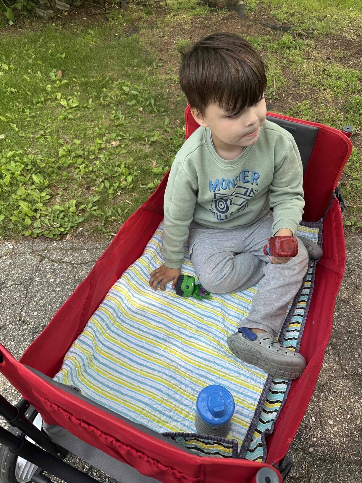 Radio Flyer City Luxe Stroll 'N Wagon, Ages 1+, 3-in-1 Push or Pull, Easy Fold, UV Canopy, 5-Point Harnesses, Front Caster & 12