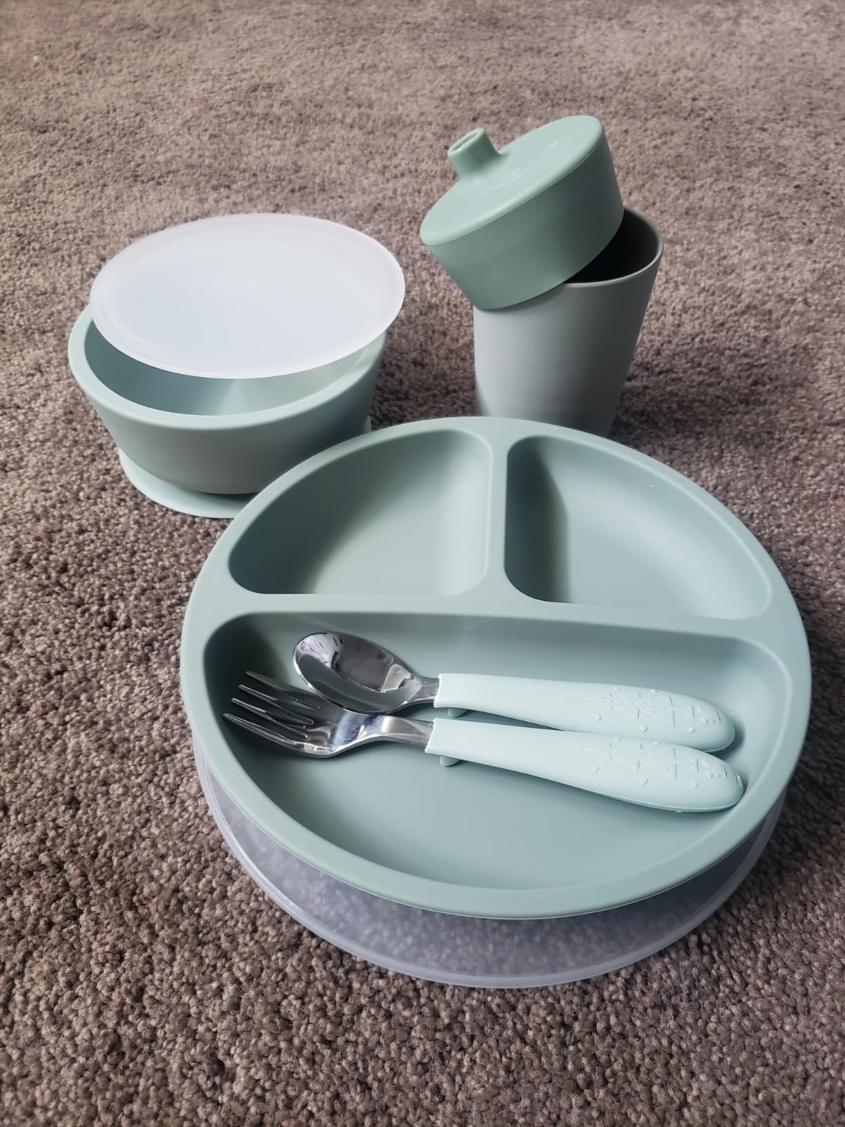 WeeSprout Suction Bowls for Baby & Toddlers (Set of 2) - 100% Silicone w/Plastic Lid - Leak Proof Feeding Supplies - Dishwasher & Microwave Safe Infant Dinnerware w/Extra Strong Base customer photo 1