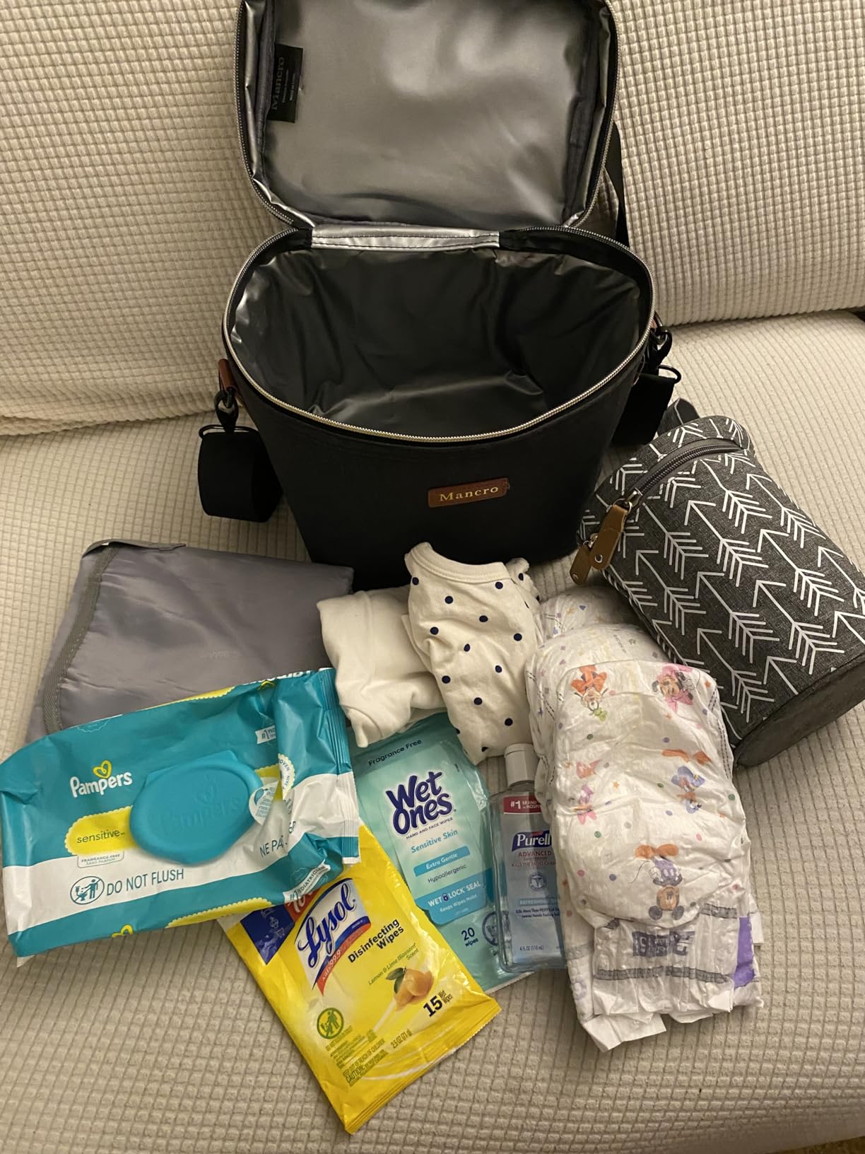 Mancro Breastmilk Cooler Bag with Ice Pack, Fits 6 Baby Bottles Up to 9 Ounce Insulated Baby Bottle Bag, Breast Milk Cooler on The go with Strap, Bottle Storage Bag for Nursing Mom Daycare, Black customer photo 2
