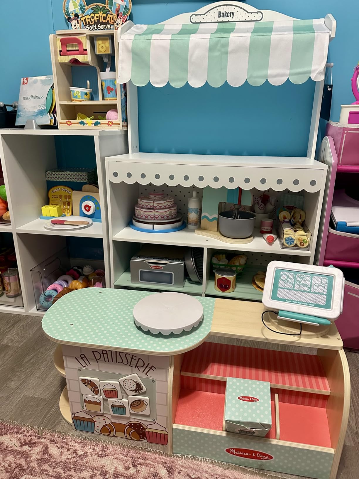 Teamson Kids Little Helper Wooden Farmer's Market Stand with Pretend Cash Register and 6 Plastic Storage Bins, Green, TD-13638A-AMZ customer photo 2